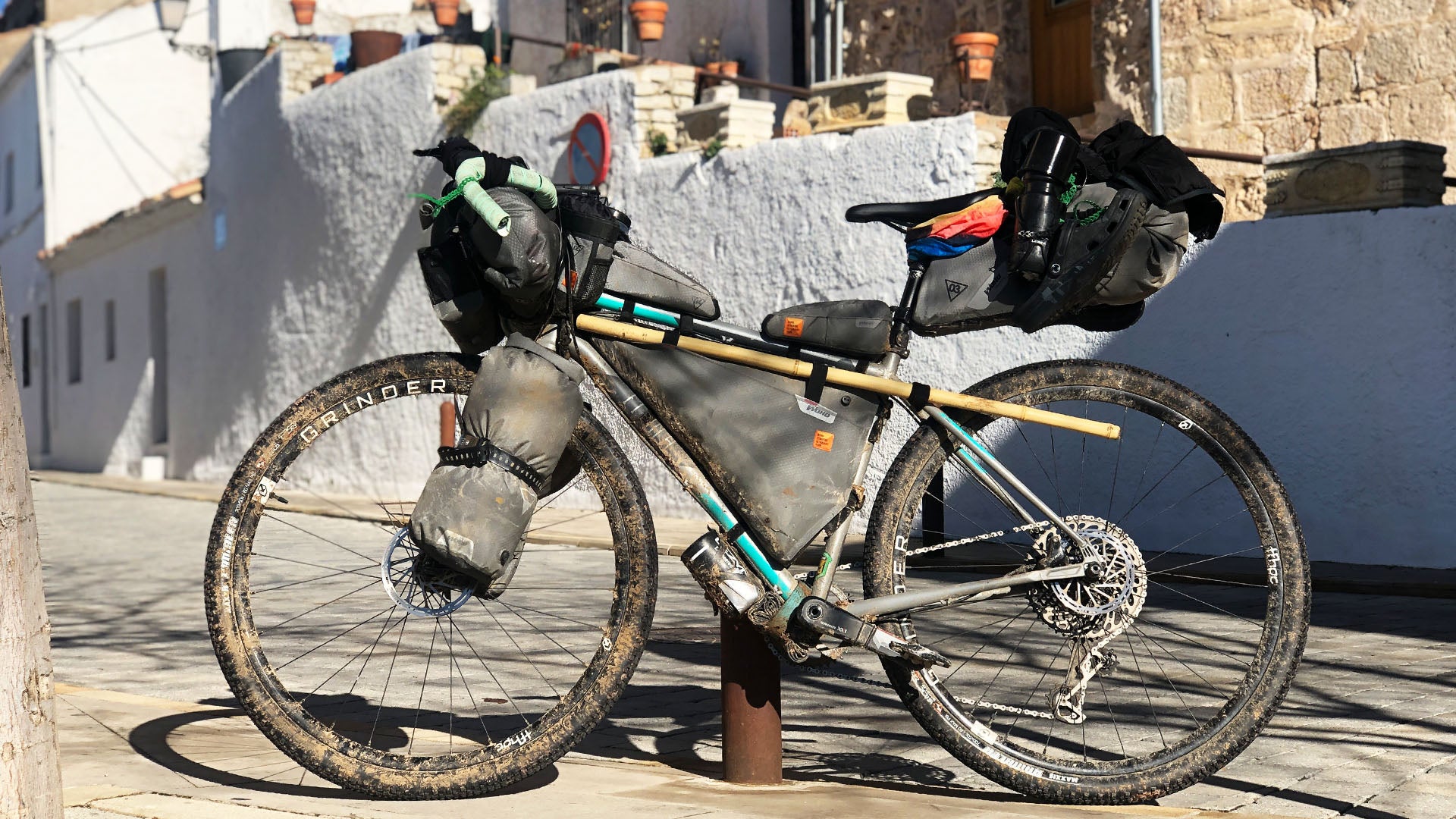 Pase para saber presentación Reciclar Neumáticos gravel para Bikepacking – Freds.cc
