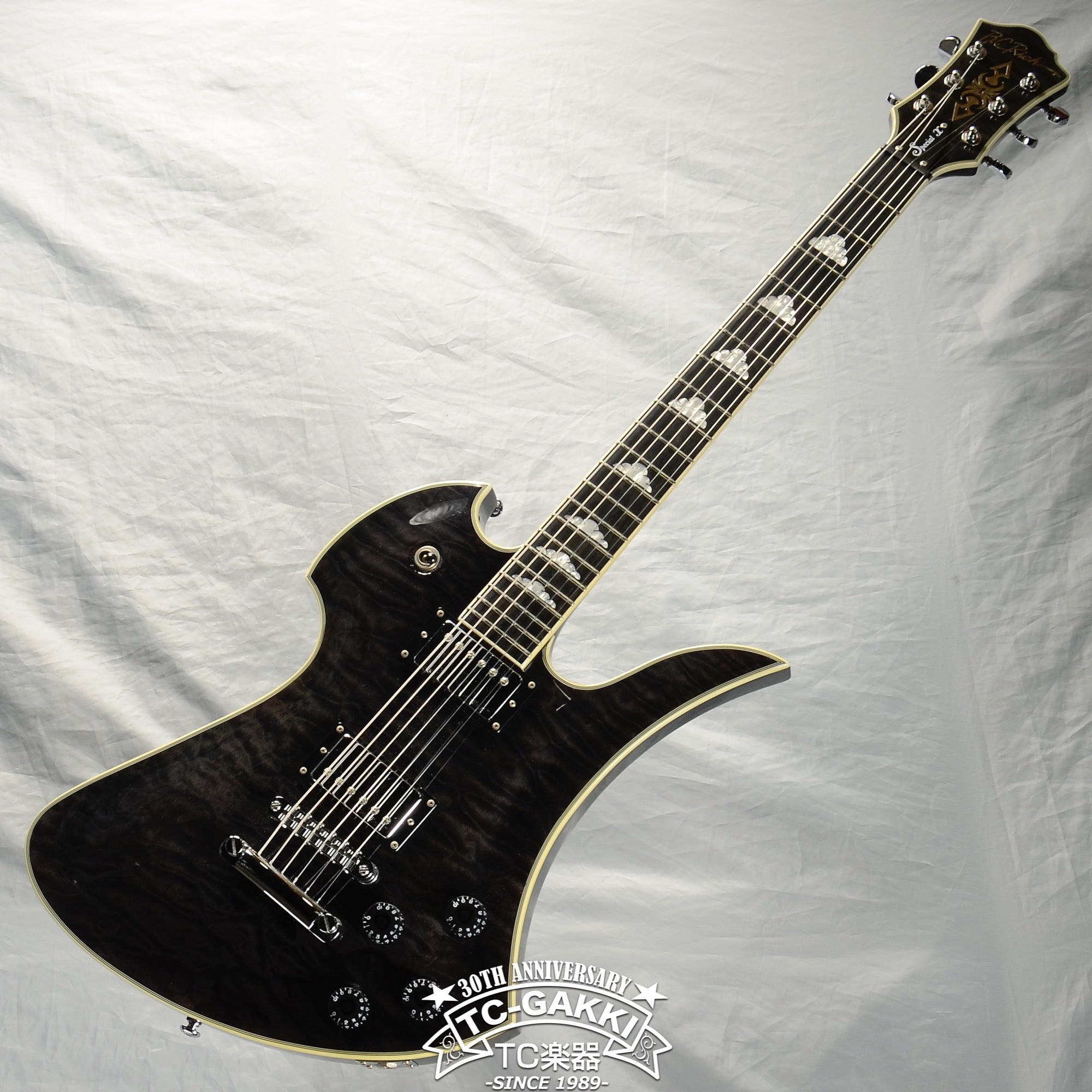 dean razorback guitar