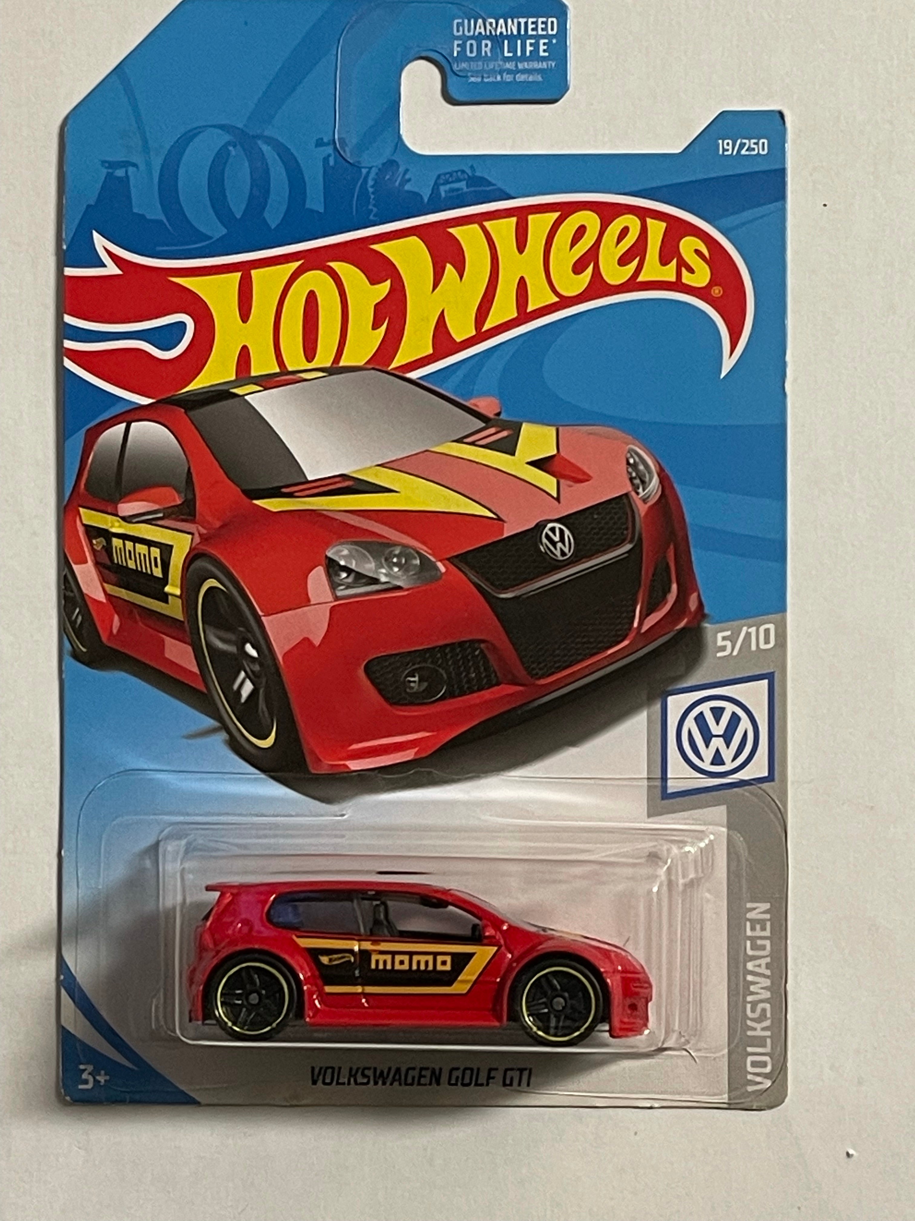 hot wheels volkswagen golf gti momo