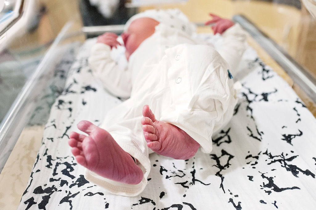 Modern Burlap Newborn Photos in Hospital