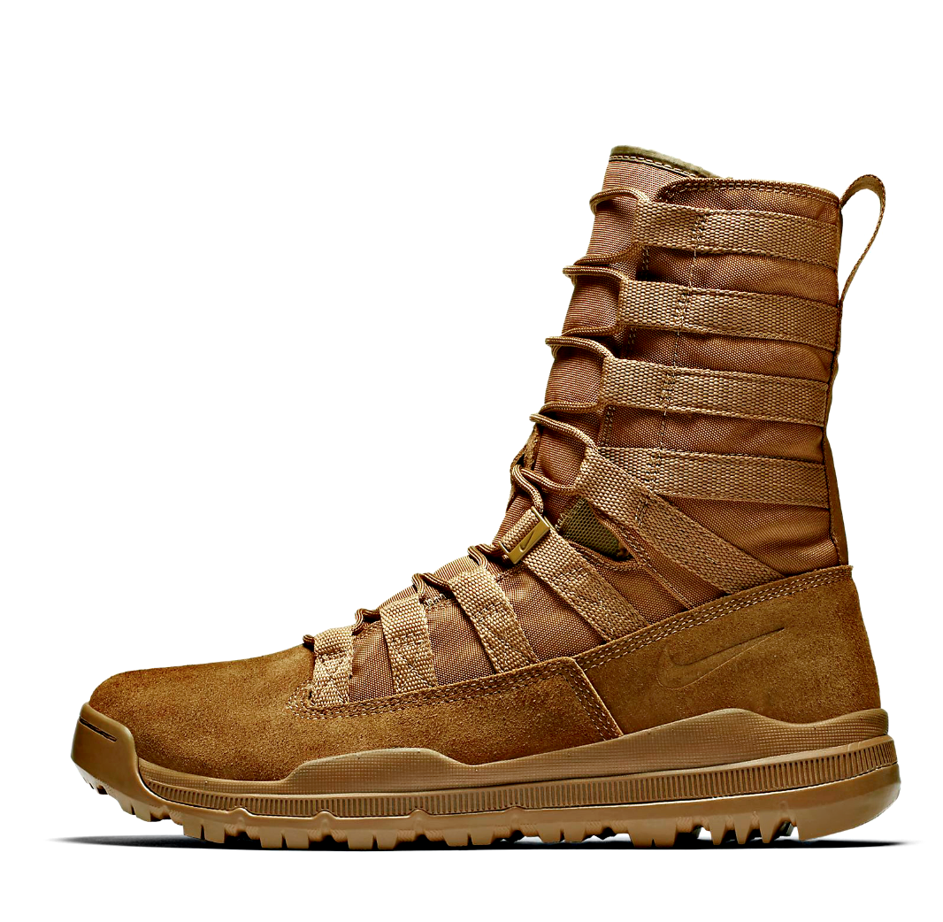 nike military boots on feet