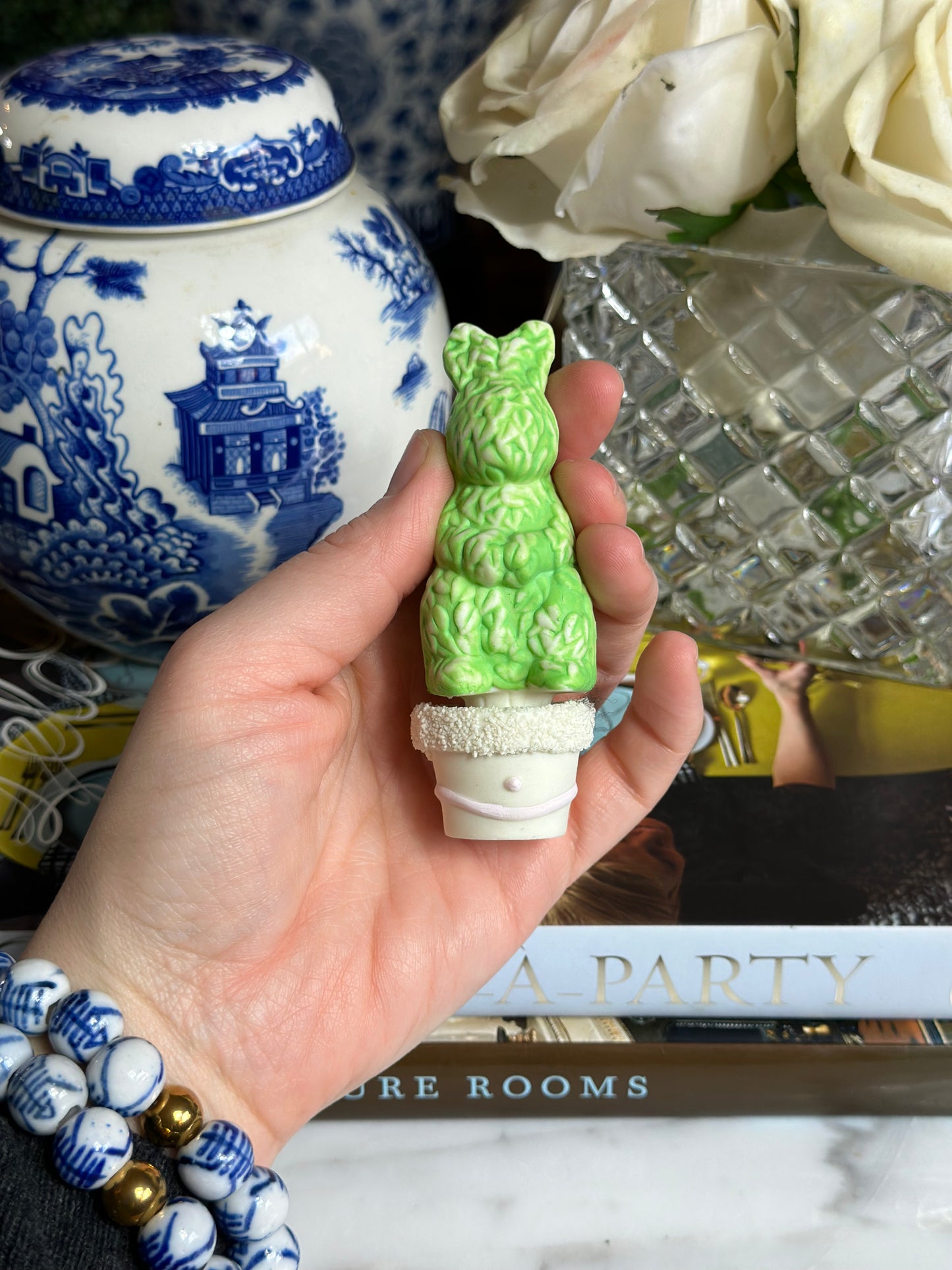 Department 56 “snow bunnies” Single Bunny Topiary, Pristine!