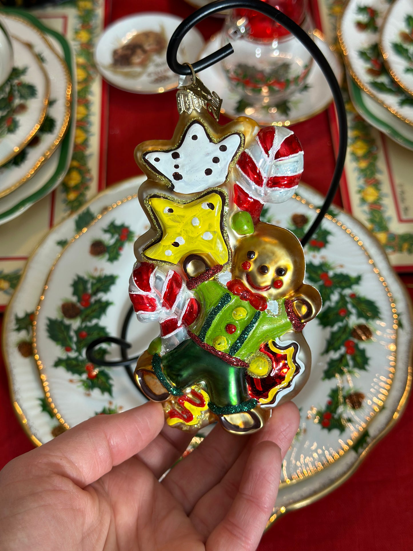 Neiman Marcus 2010, Gingerbread man glass ornament