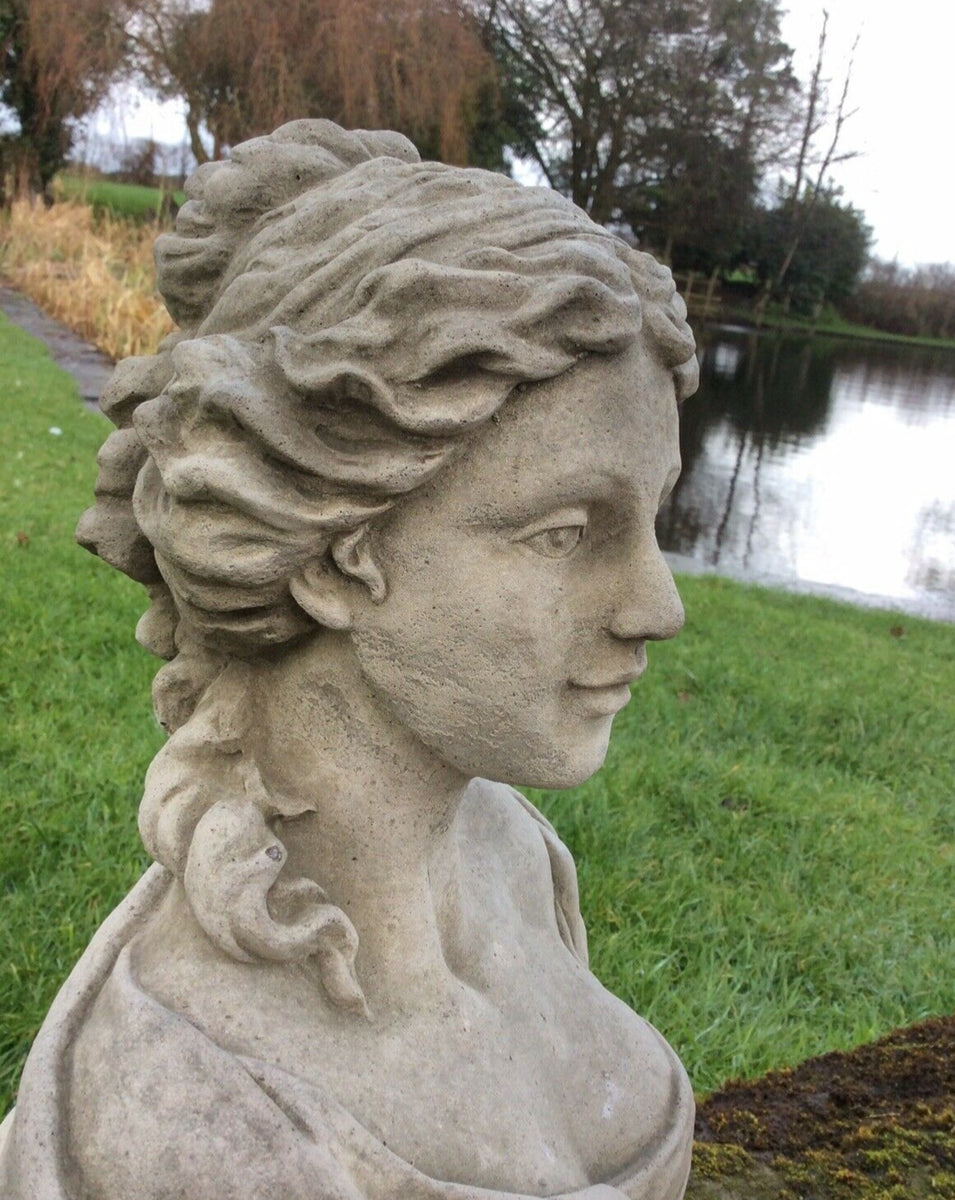 Bust Lady Calendula Stone figure for your garden or Decoration NEW 24-50803 