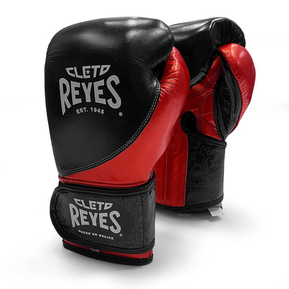 Black/Solid Gold Cleto Reyes Cleto Reyes High Precision Hook and Loop Boxing Gloves 