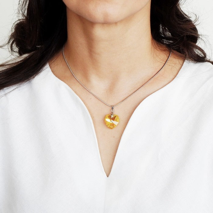 Torenda Kalung Wanita Liontin Baby Love Pendant Swarovski-Light Siam