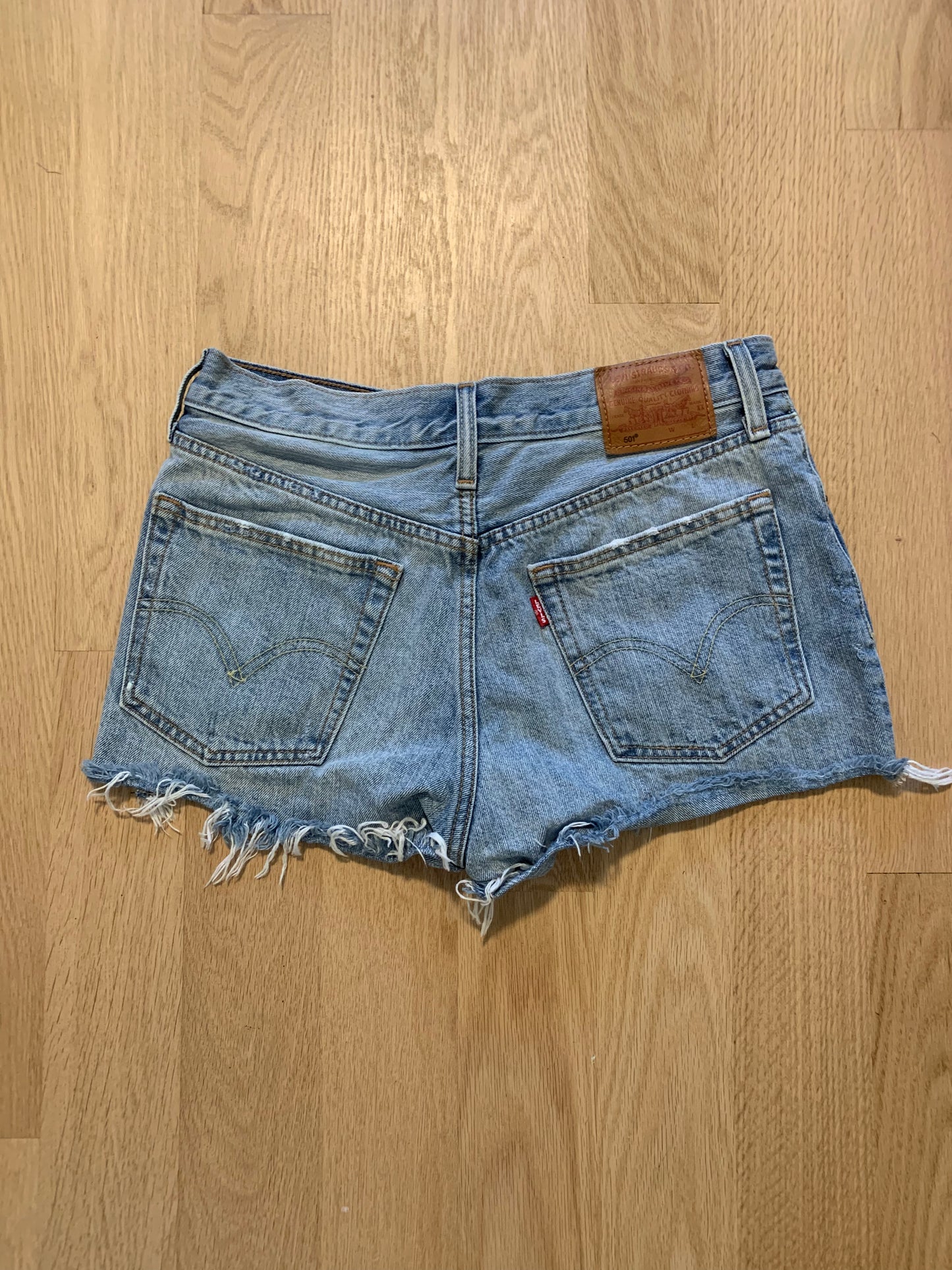 Levi’s cut off jean shorts, size 27