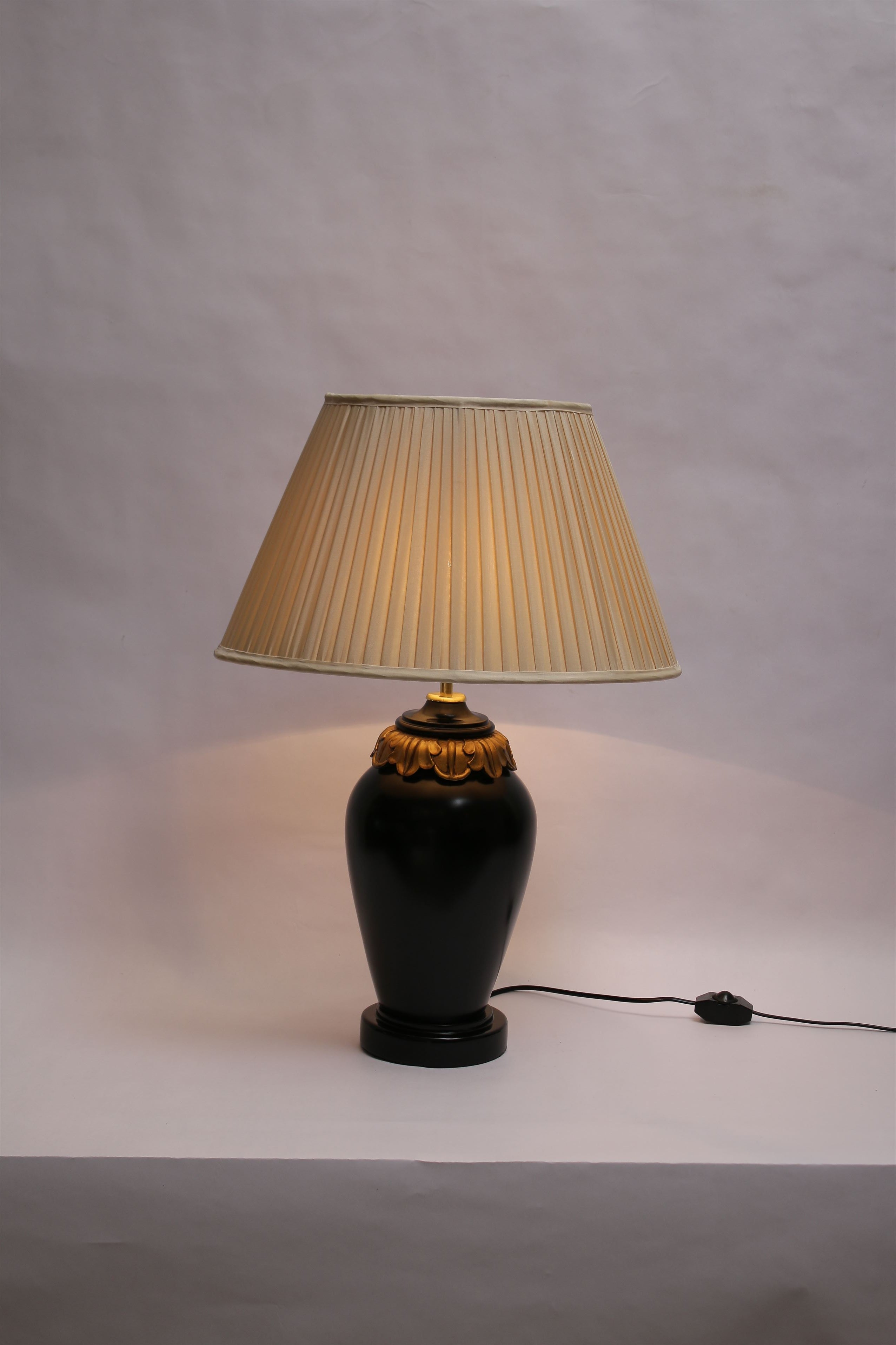 small wooden base table lamp