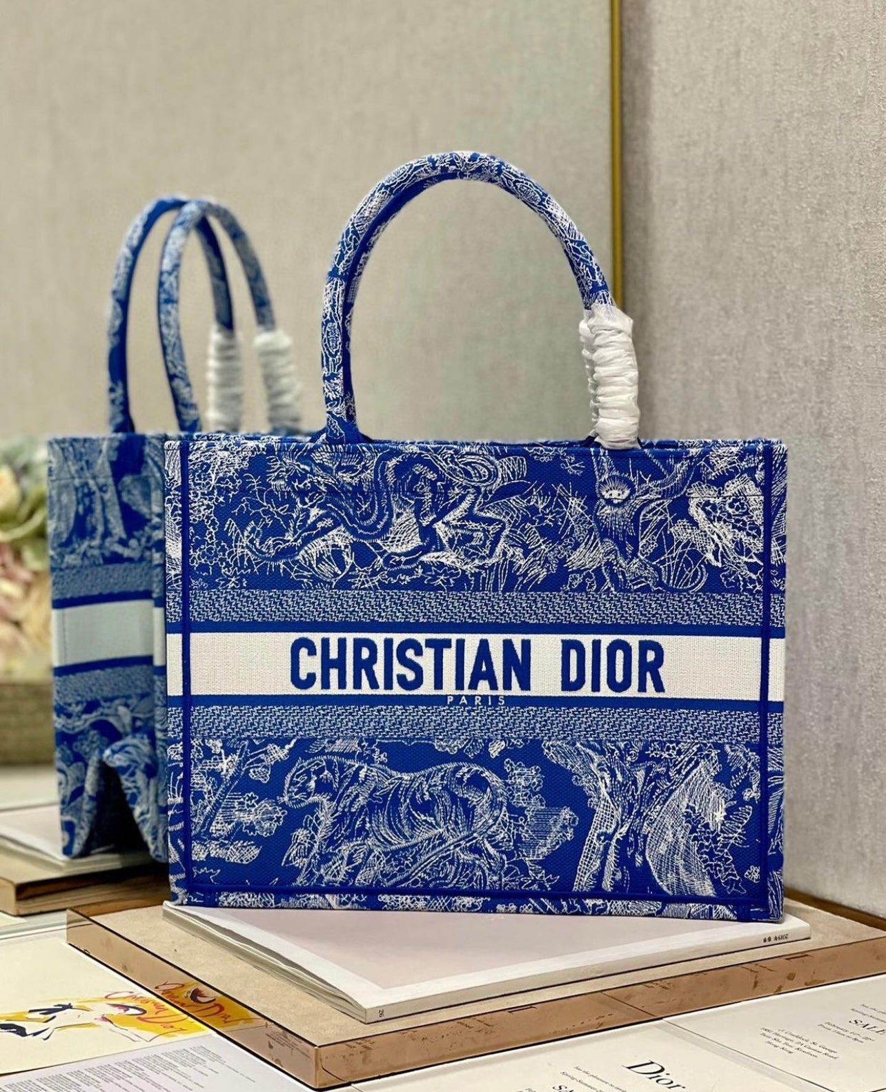 Medium Book Tote