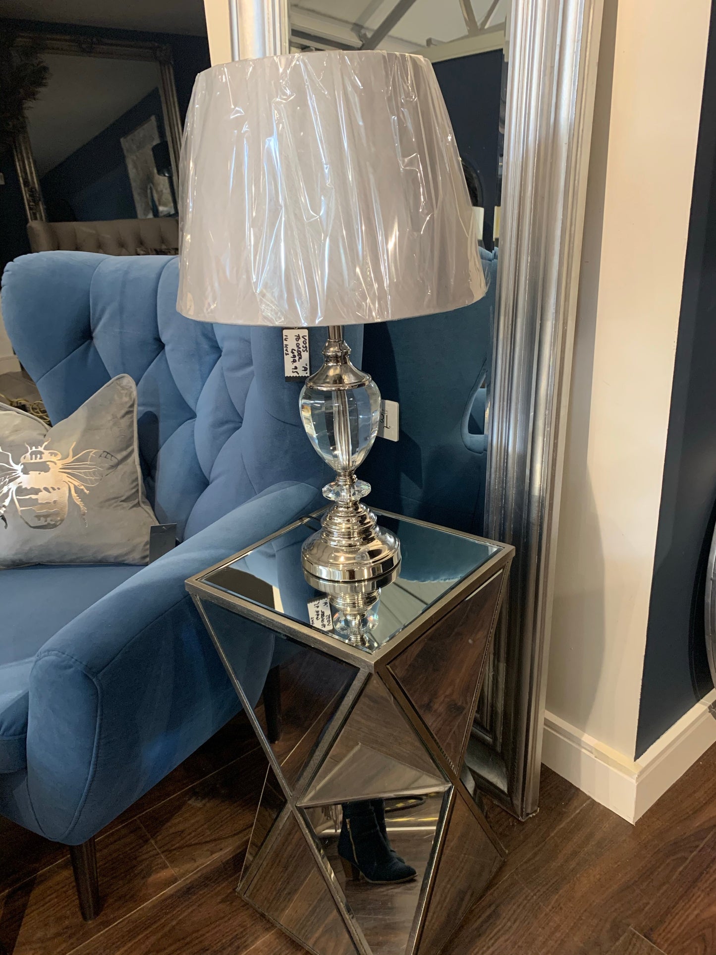 Mirrored Twisted Pedestal large with champagne trim