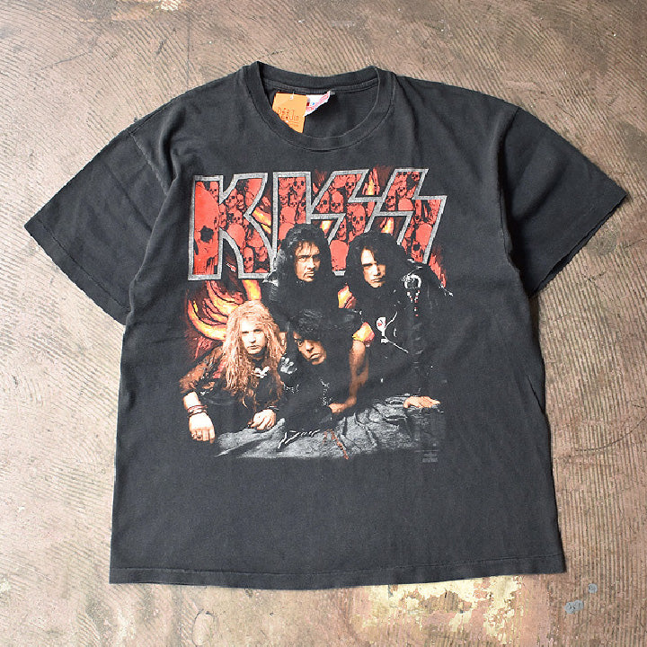 Kiss Tシャツ zubairfurnishing.com