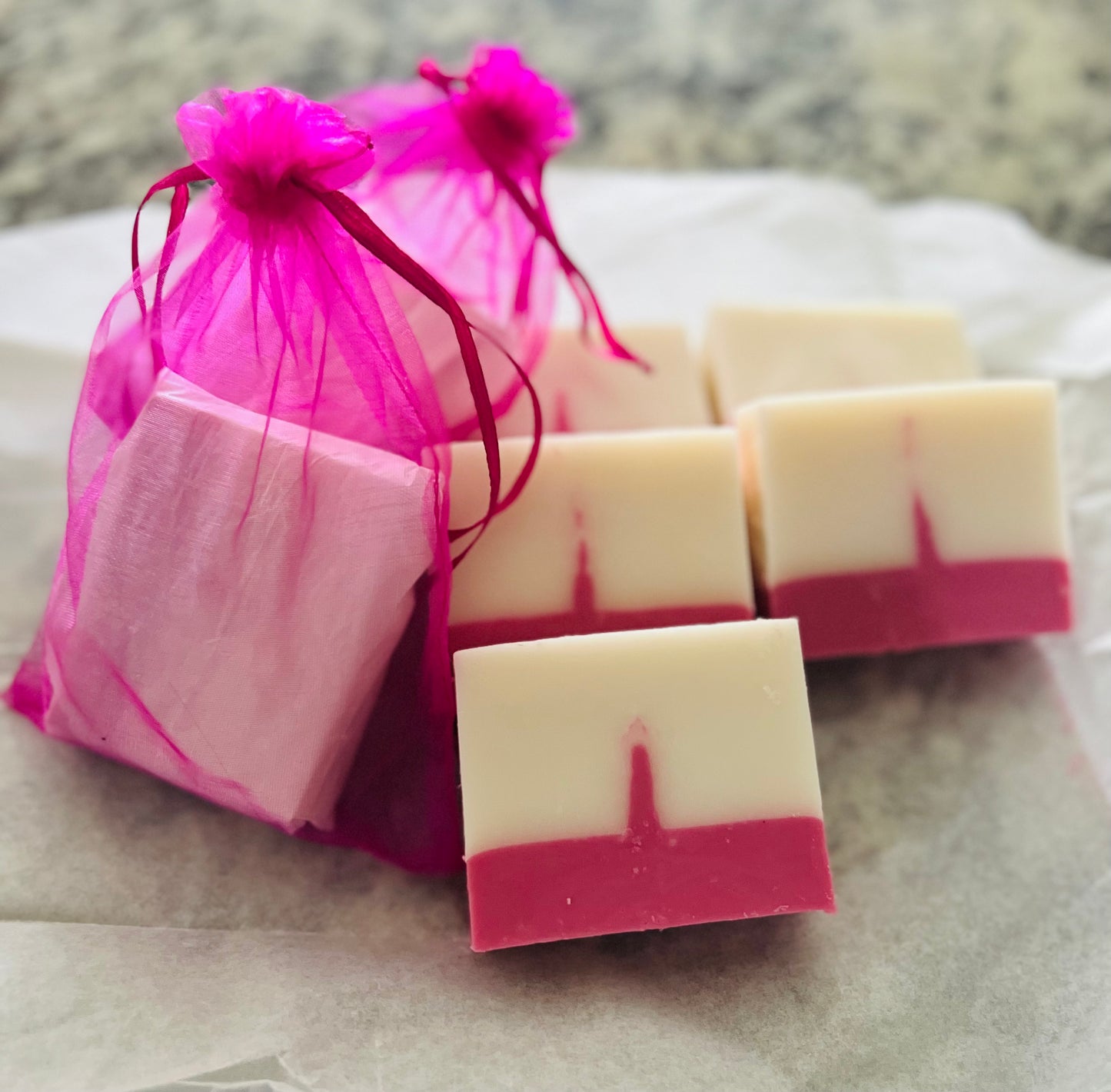 Pretty Kitty tingle bar