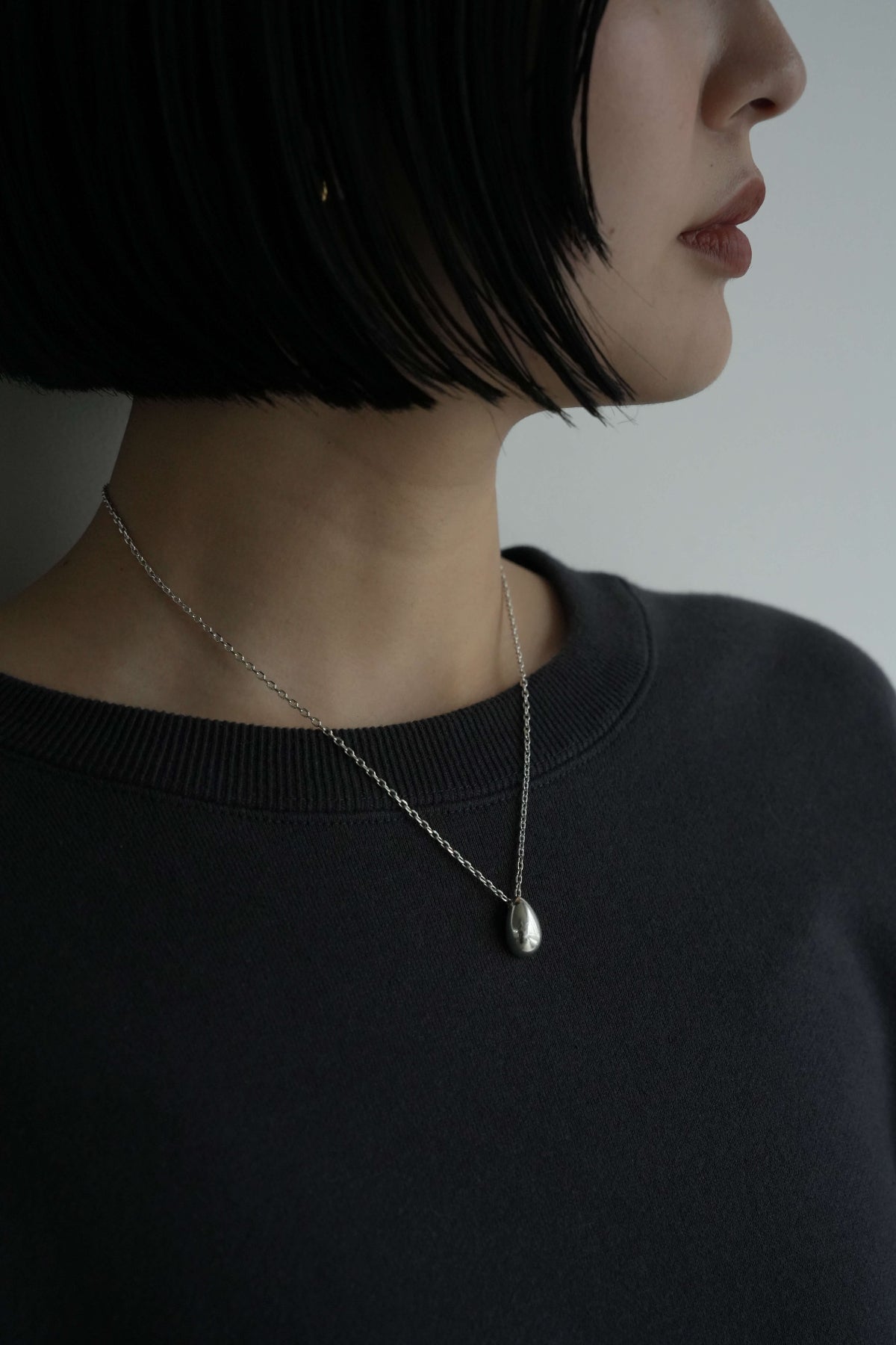 water droplets necklace ours ネックレス　銀色