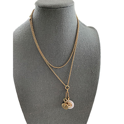 sleek gold chain with pendant