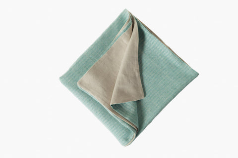Picnic blanket made from 100% GOTS-certified linen, Pablo by HETTI.