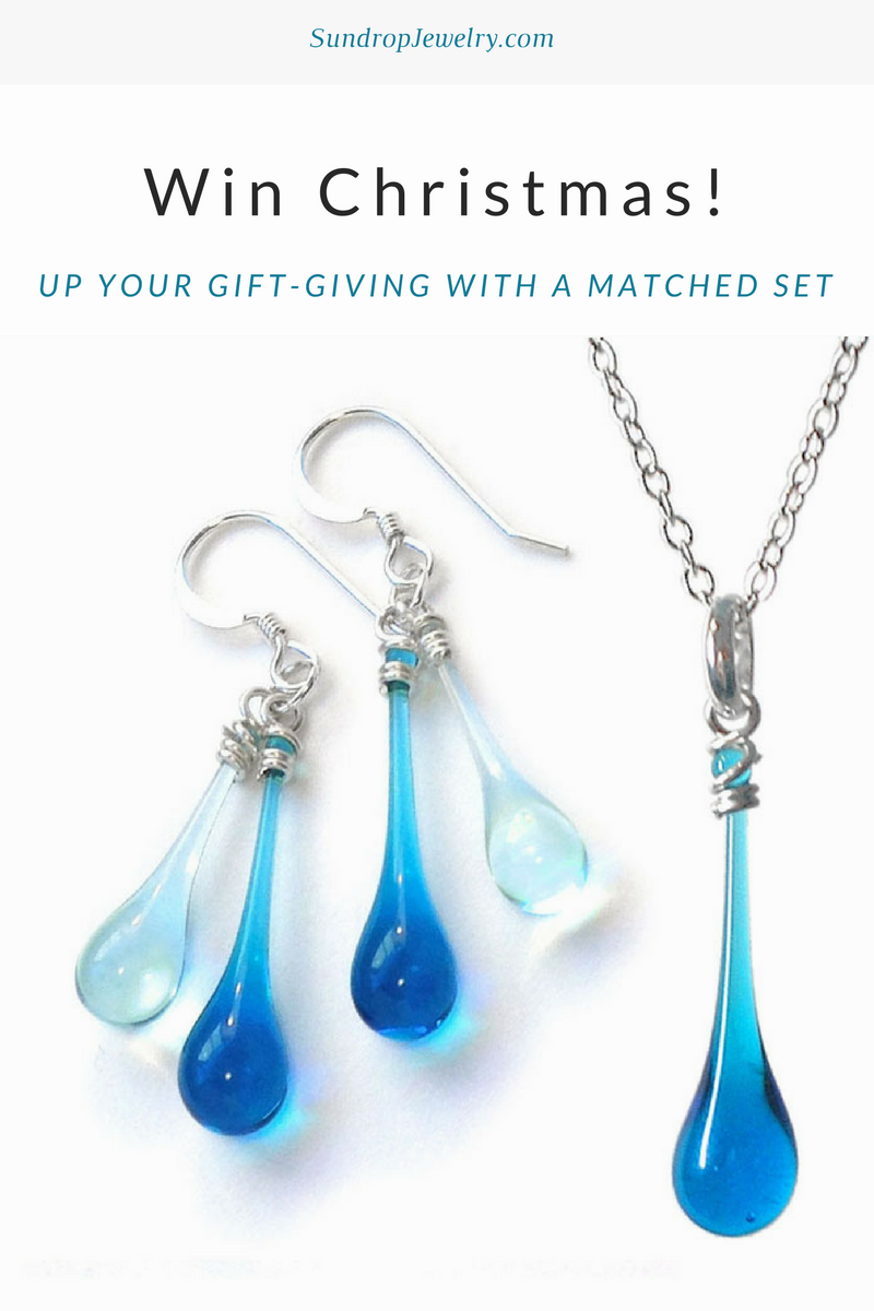 Give a matching earrings and necklace set to up your gift-giving and win Christmas!