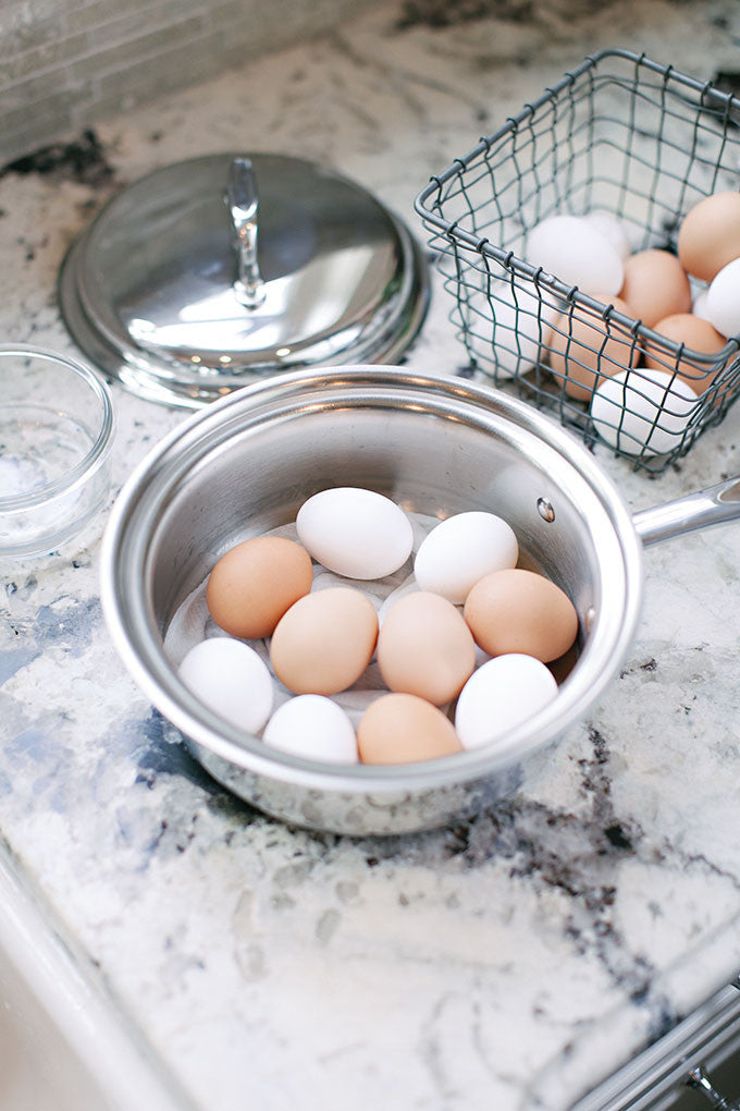 Steps for hard-boiling egg with no water