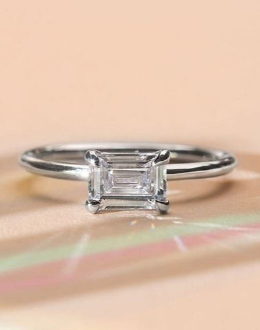 ILA Emerald Cut ring in white gold