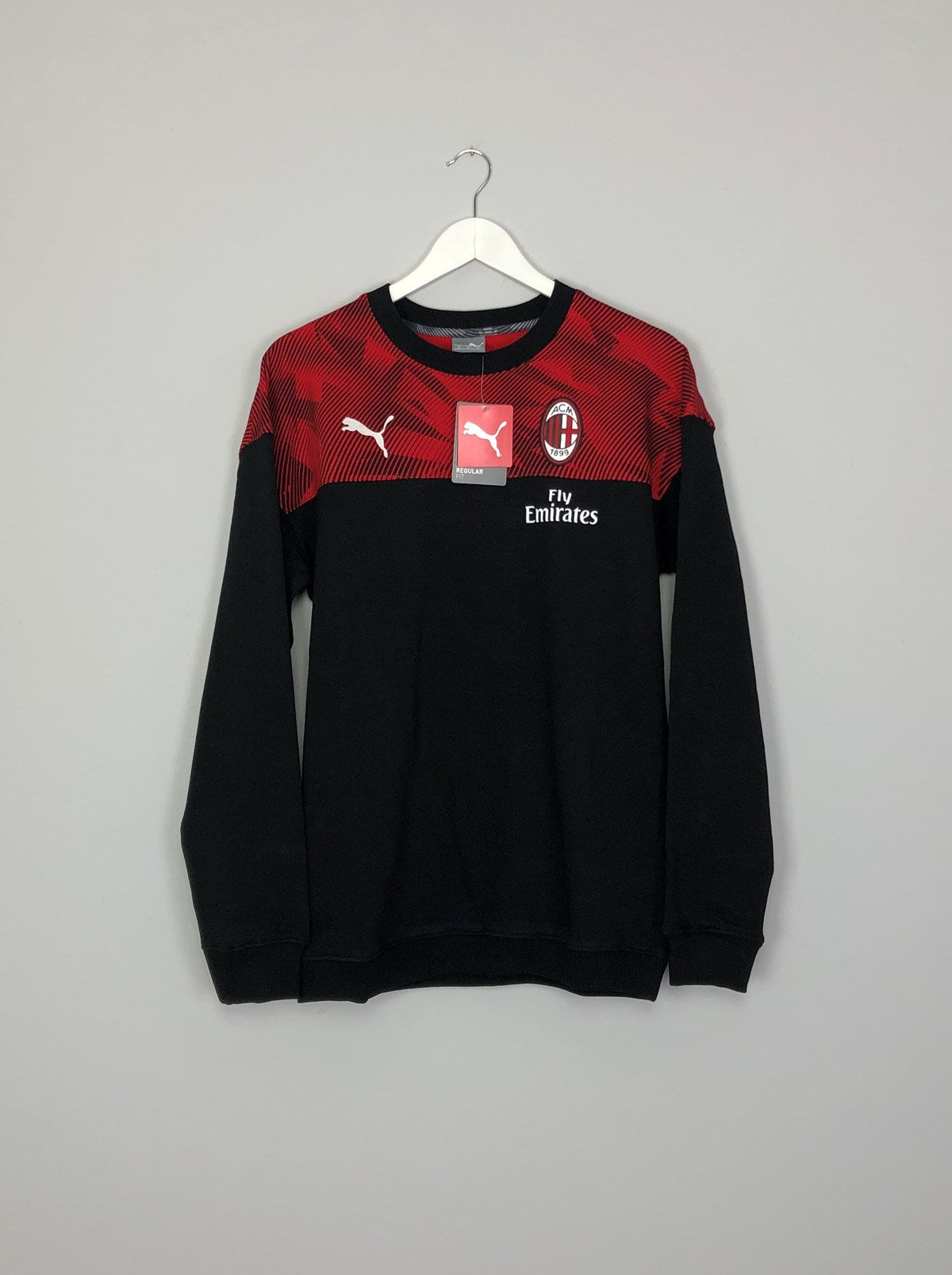 2019/20 AC MILAN *BNWT* CASUALS CREW JUMPER (MULTIPLE SIZES) PUMA, Medium / AC Milan / 2019