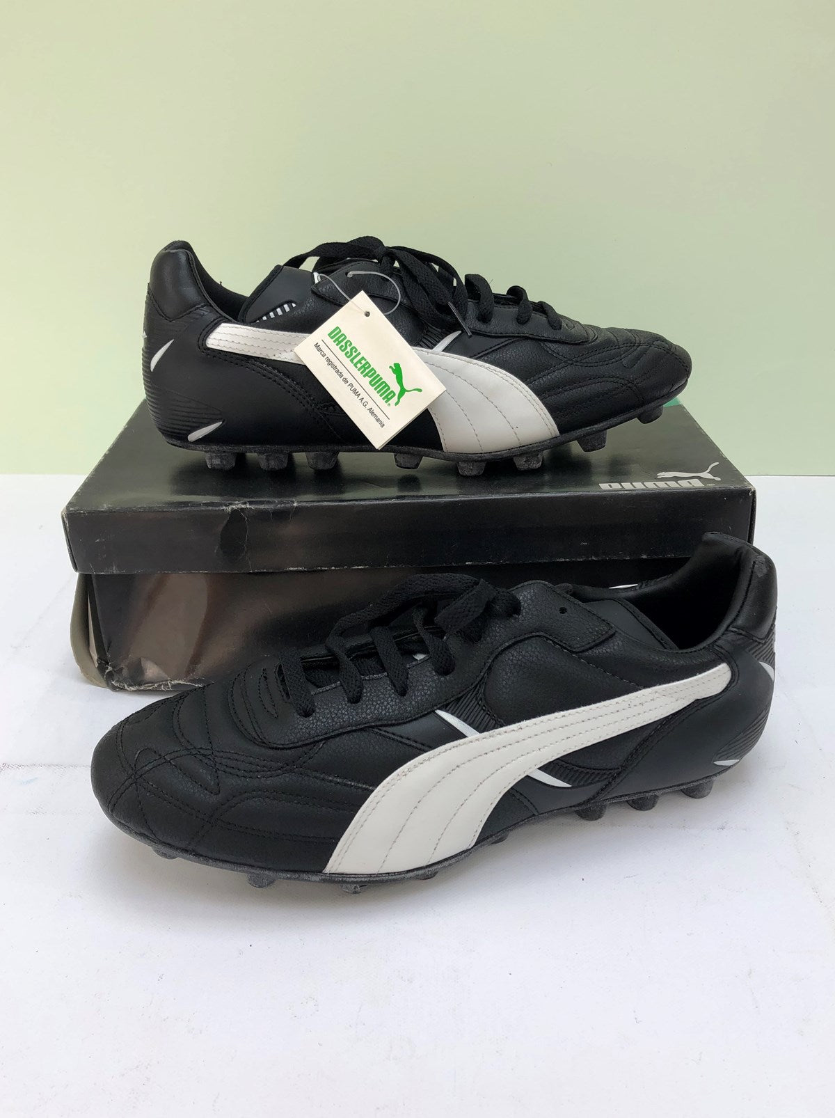 1980s PUMA MIDFIELDER *BRAND NEW* FOOTBALL BOOTS (10.5)