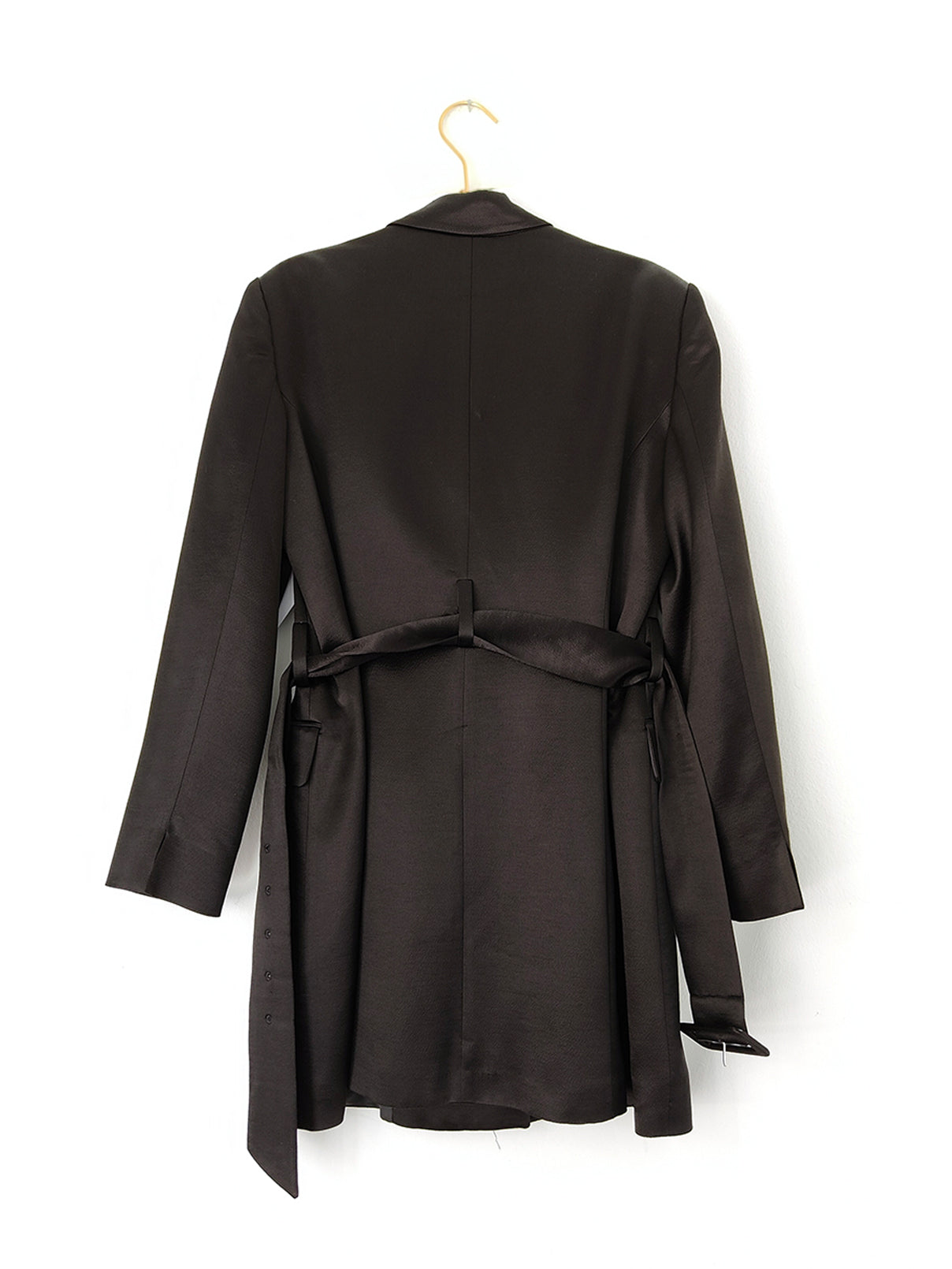 IVY & OAK Blazer satinada con cinturón