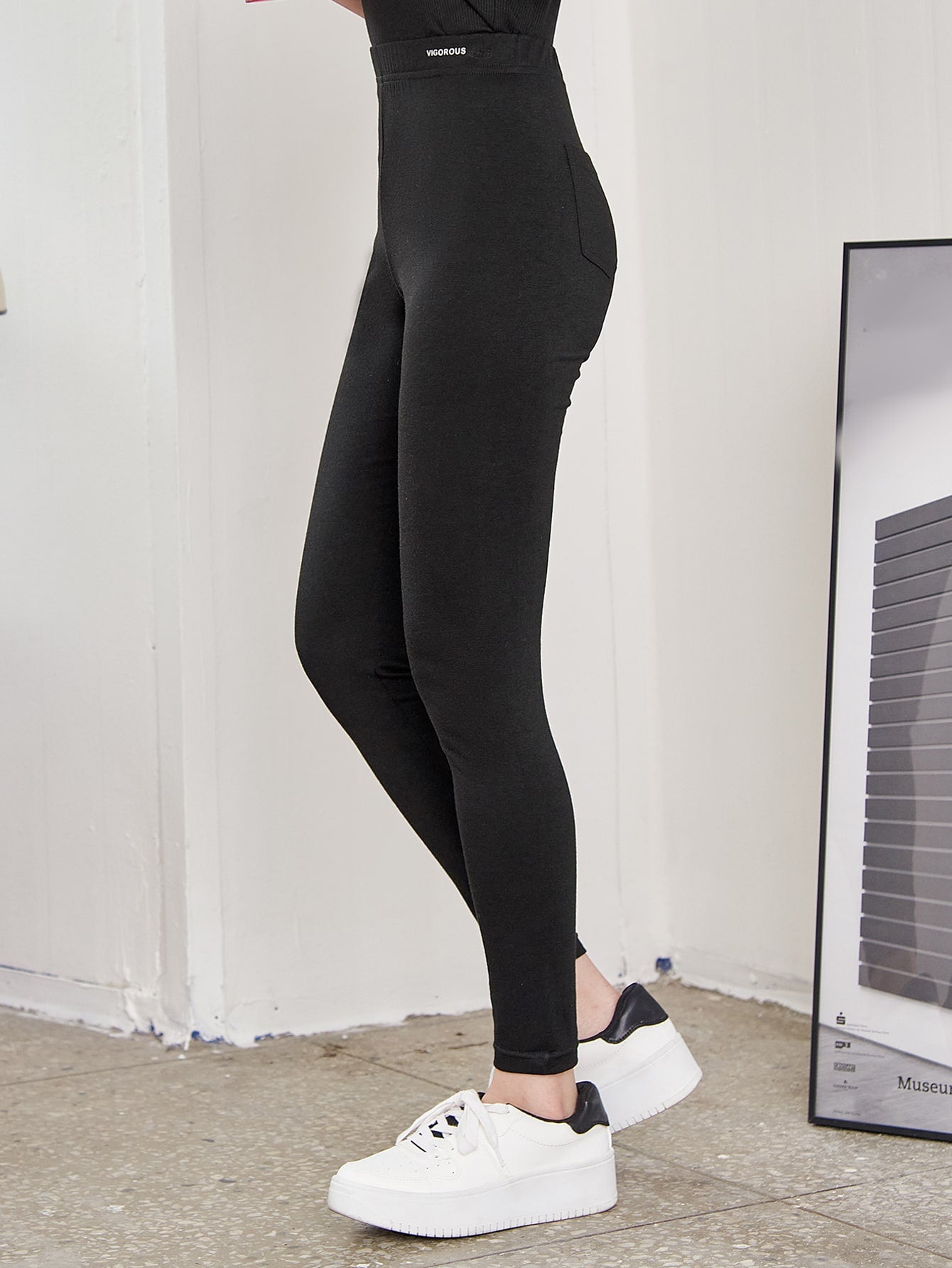 Letter Graphic Skinny Leggings