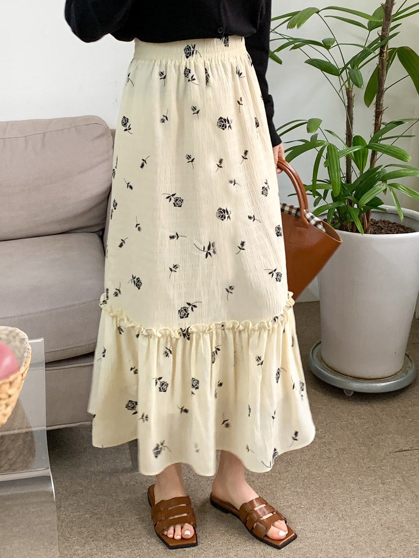 Rose Print Frill Trim Skirt