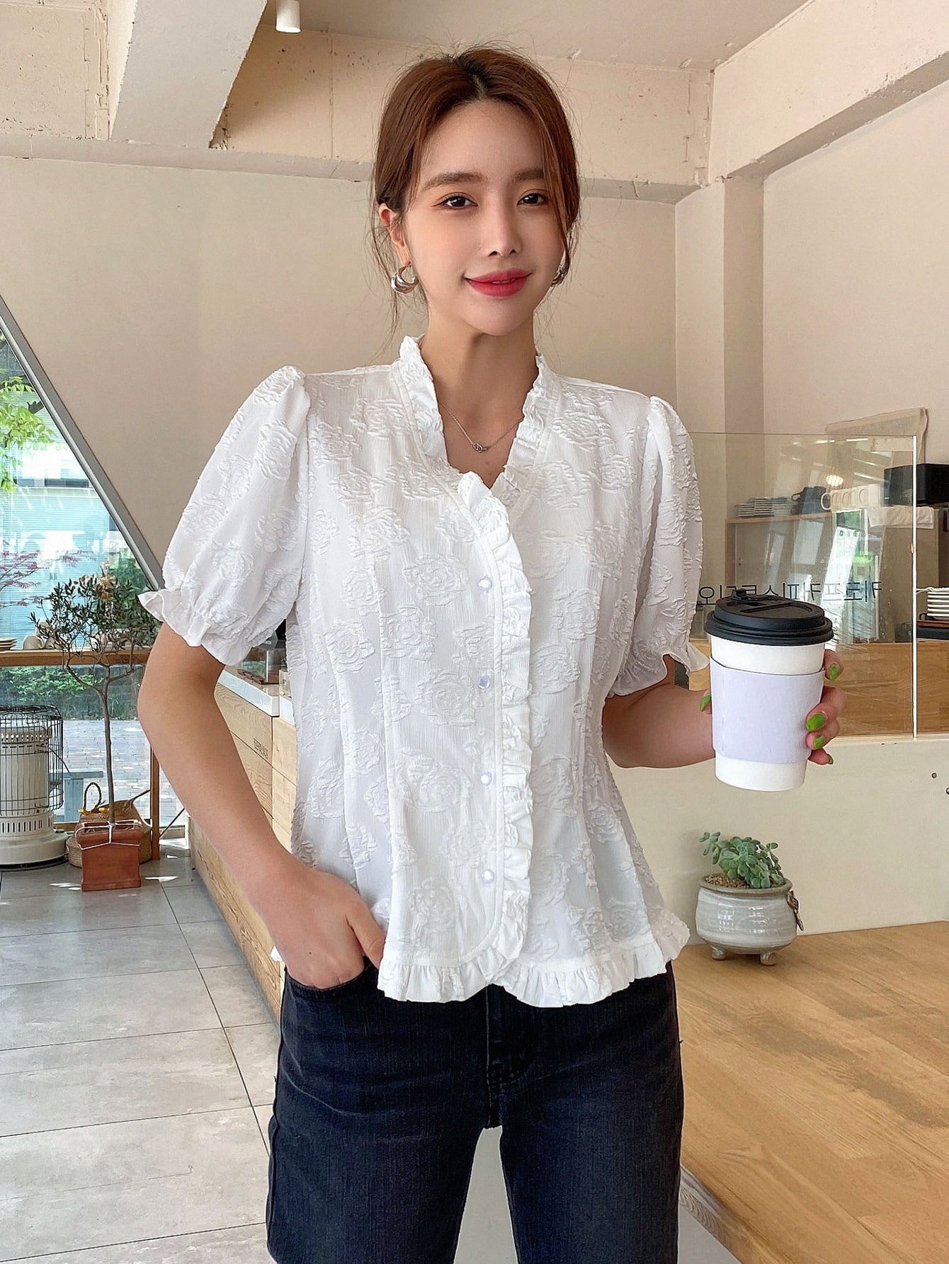 Textured Drill Trim Puff Sleeve Blouse