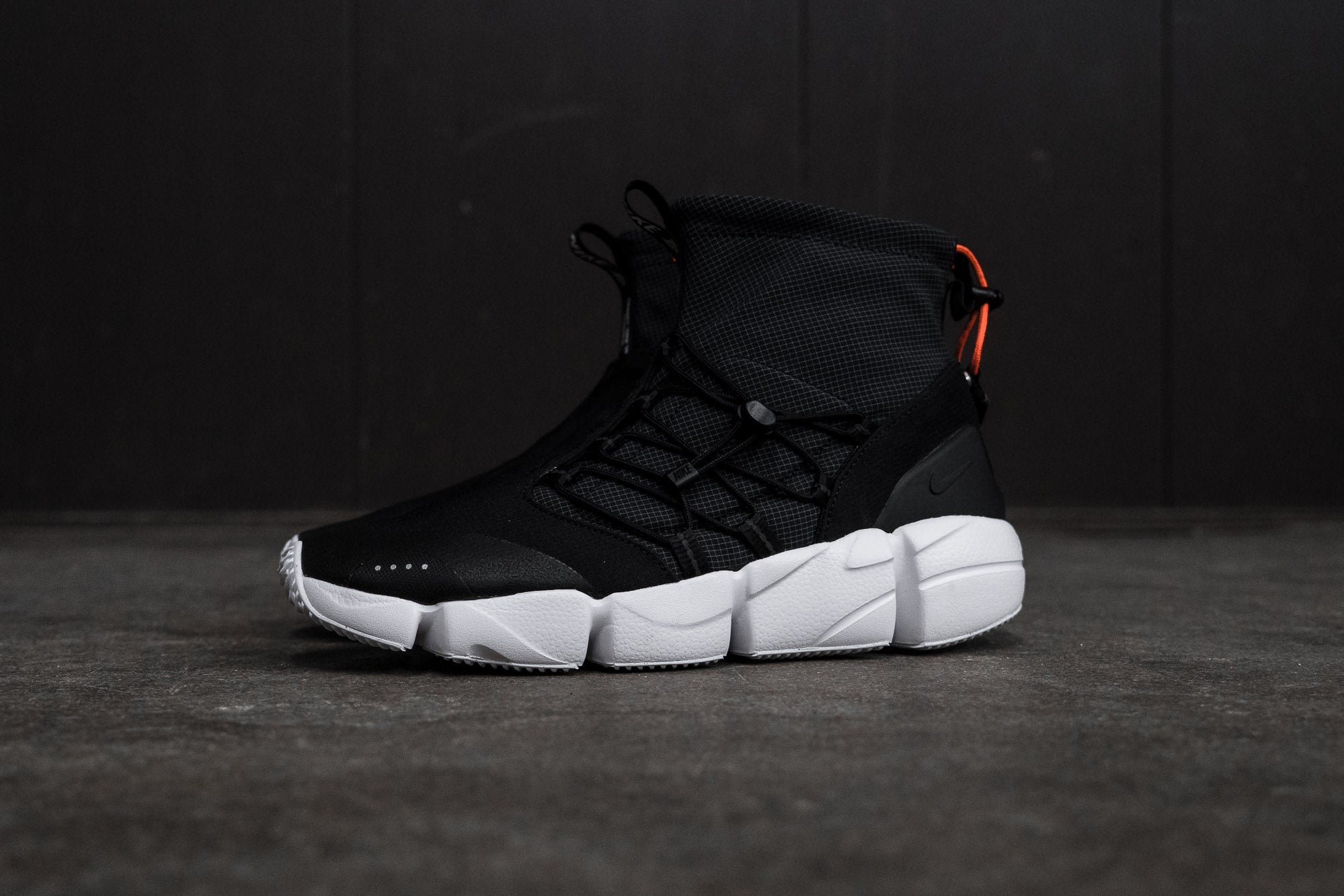 nike air footscape mid utility