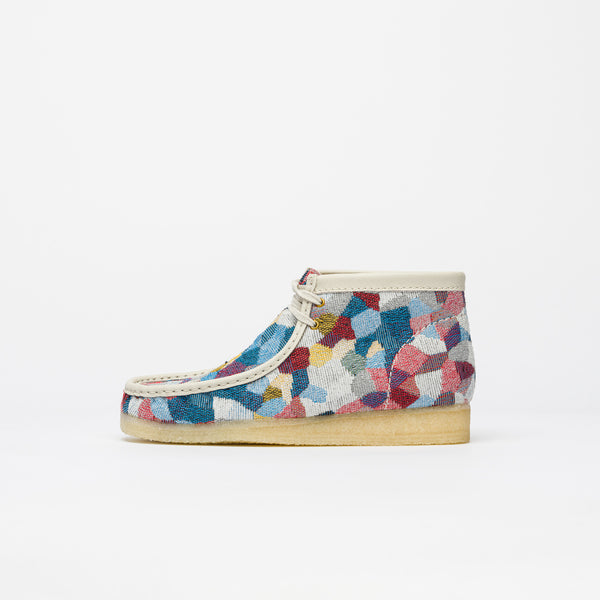 multi color wallabees