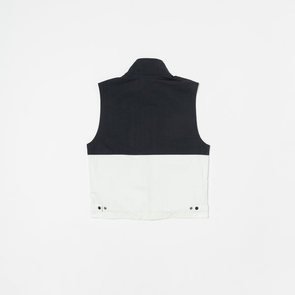 nike nsw acg vest