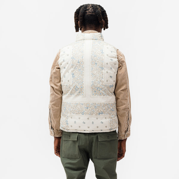 Hiker Down Vest in Off-White