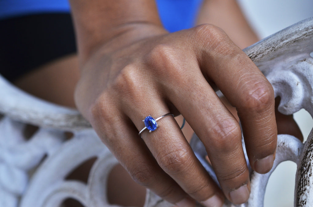 blue sapphire box prong ring