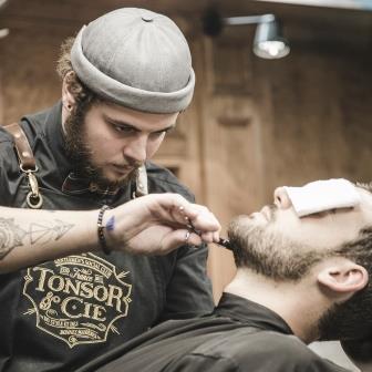 Tonsor Cie Barbershop Luxus Bartpflege Toulouse France