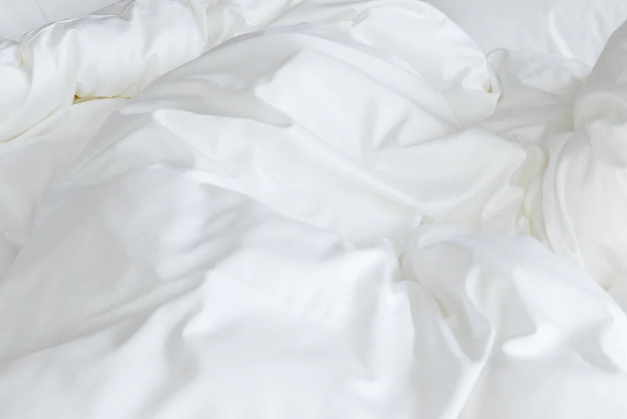 Kolonel Zuidelijk voor Difference between Satin and Percal | Hotel Bed Linen | DOUXE Hotel Luxury