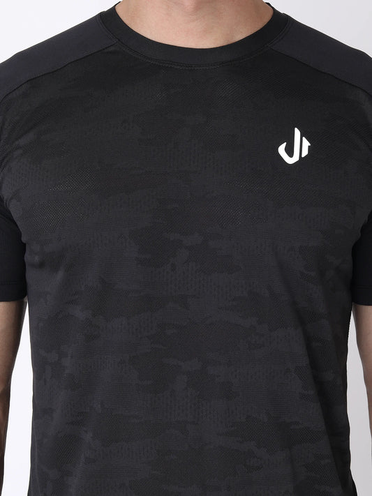 Jeffa Camouflage Jacquard T-shirt in Black