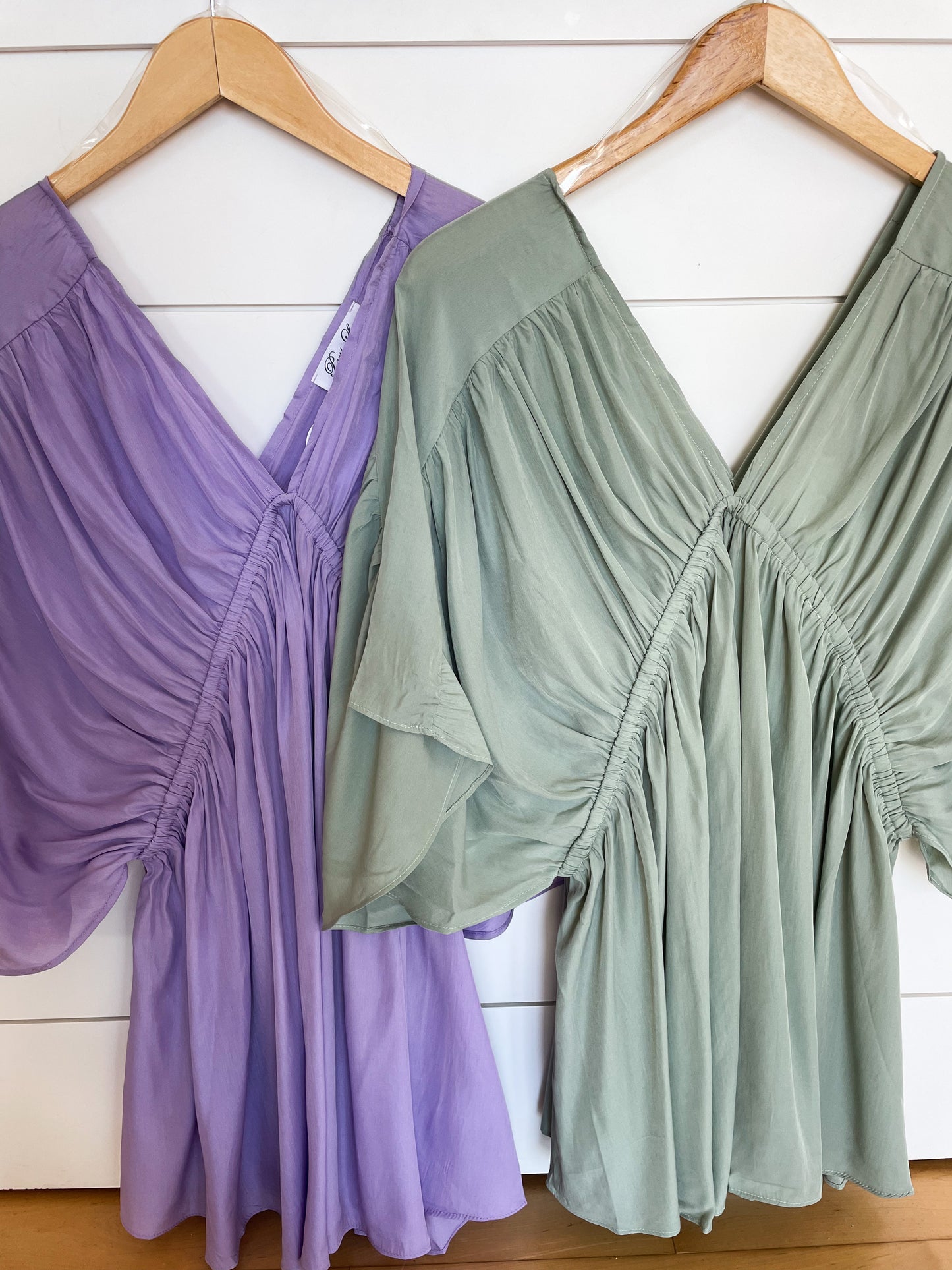 V-Neck Elastic Band Tunic Top