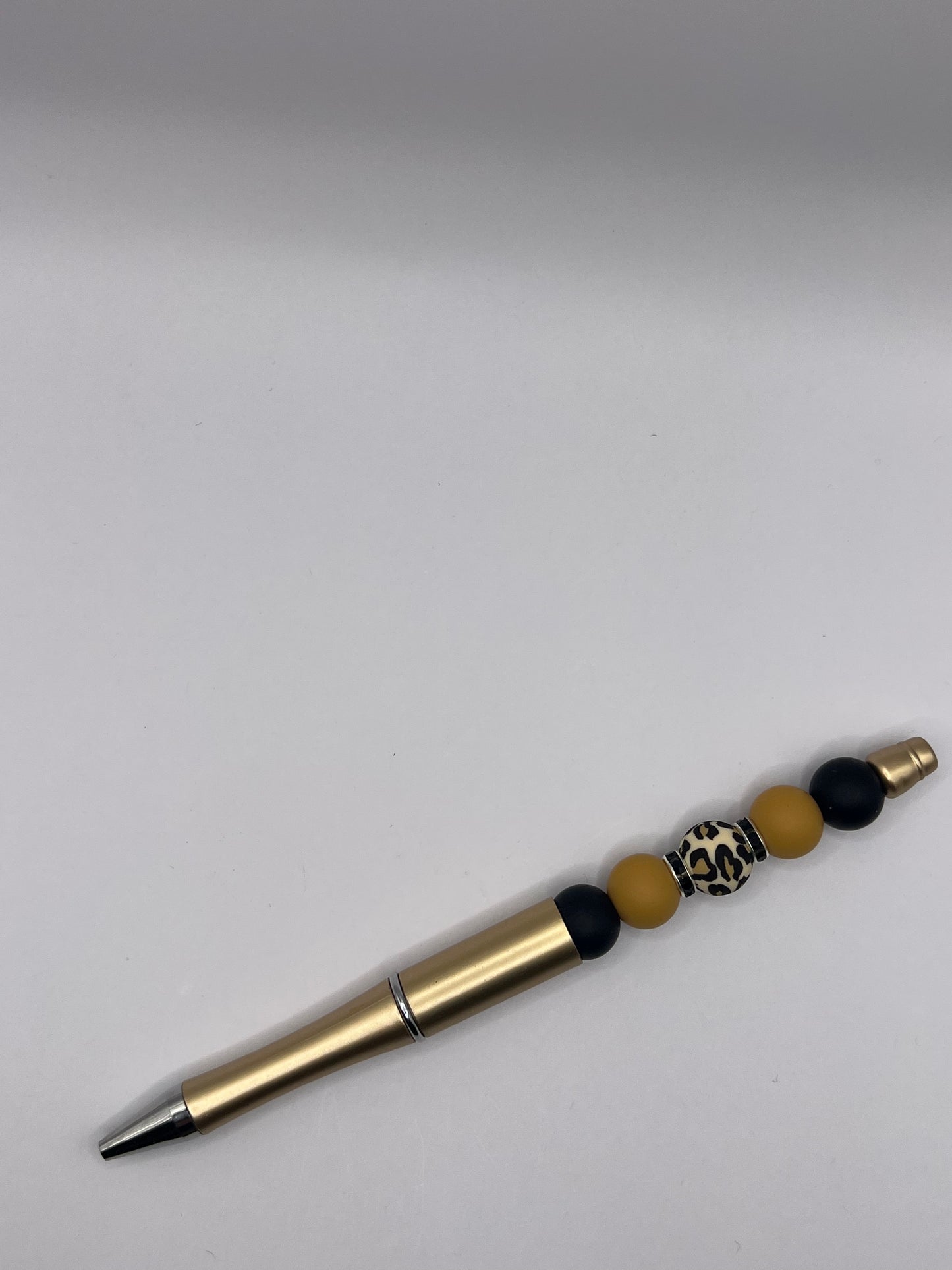 Mah’ Multi Beaded Pen