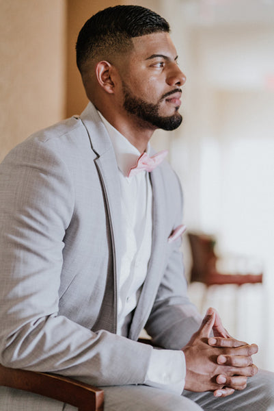 outdoor wedding style - grey linen suit with bow tie