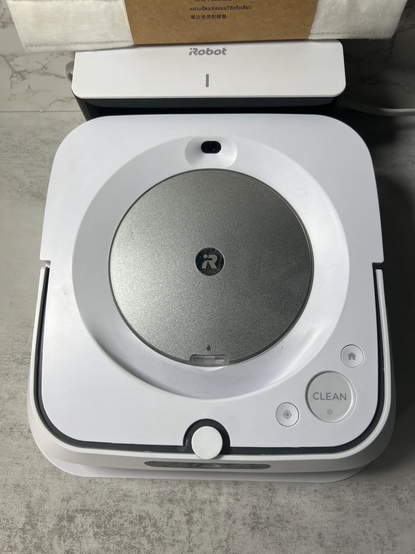 iRobot Braava Jet m6 Robot Mop