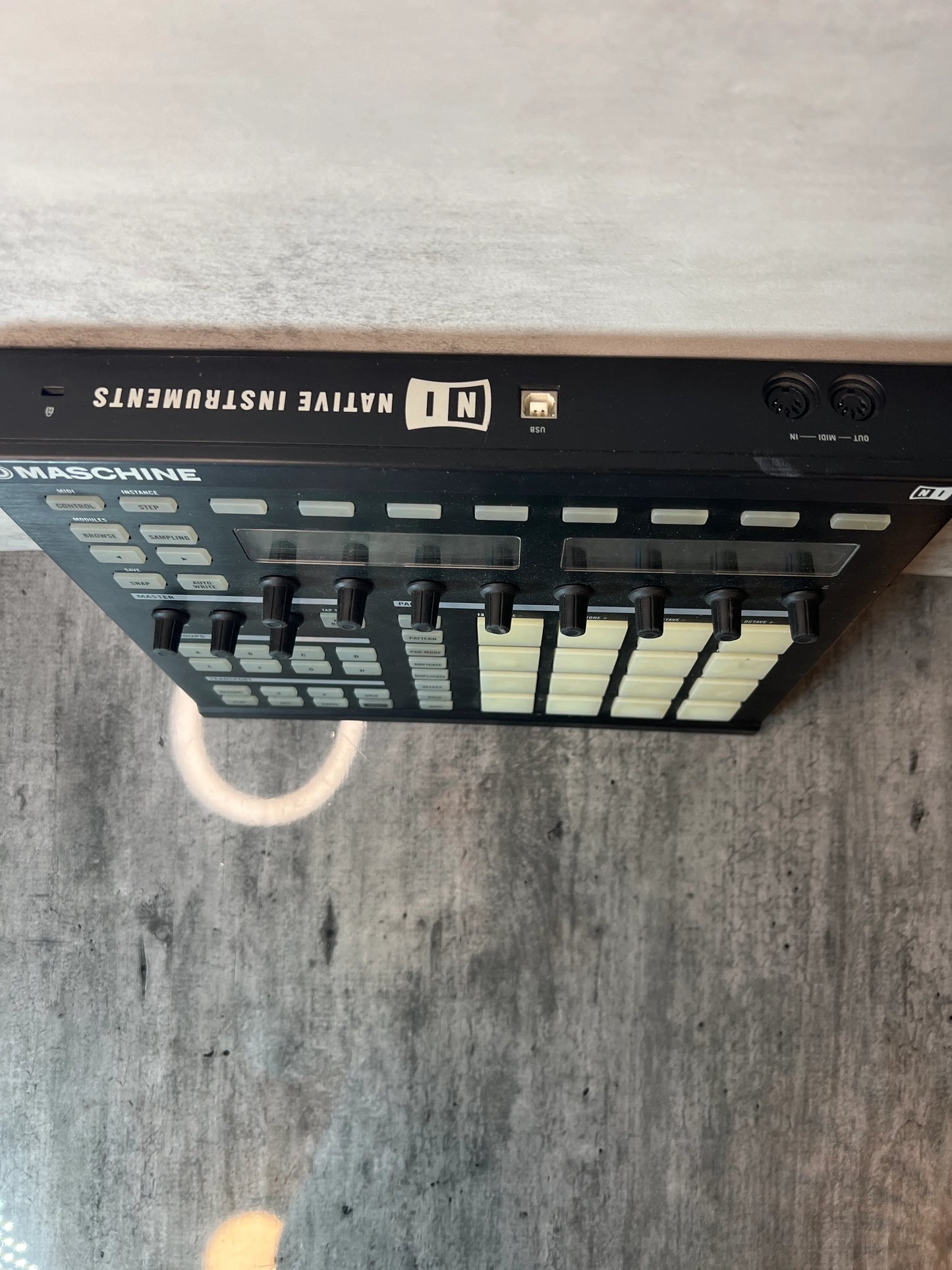 Native Instruments Maschine MK1 - Music Production Studio