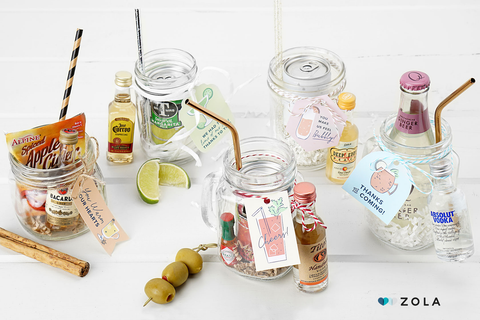 Last minute Christmas gift ideas - mason jar cocktail kits