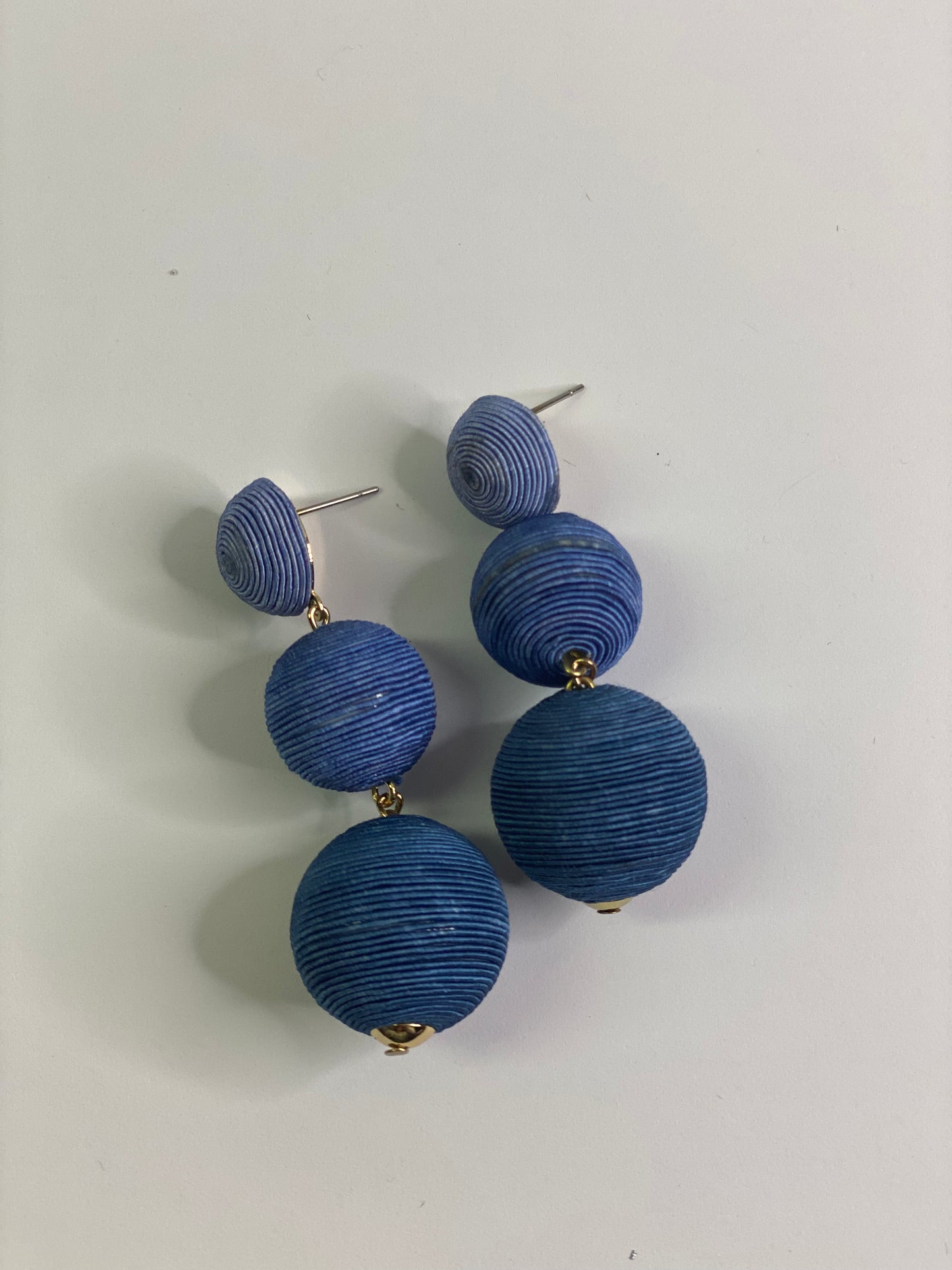Ombré Blue Pompoms