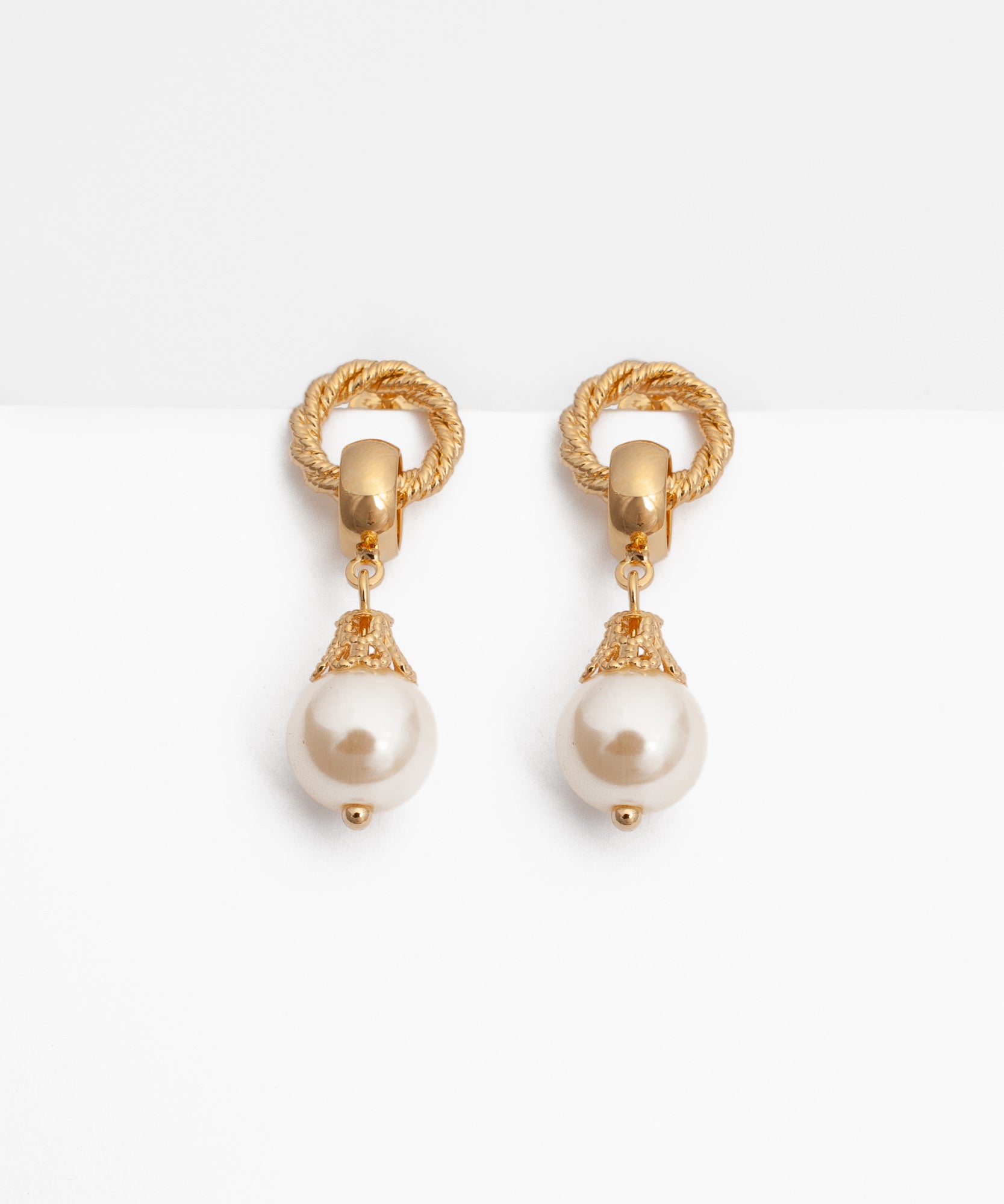 Aros CLARA perla Baño de 18k – Amélie