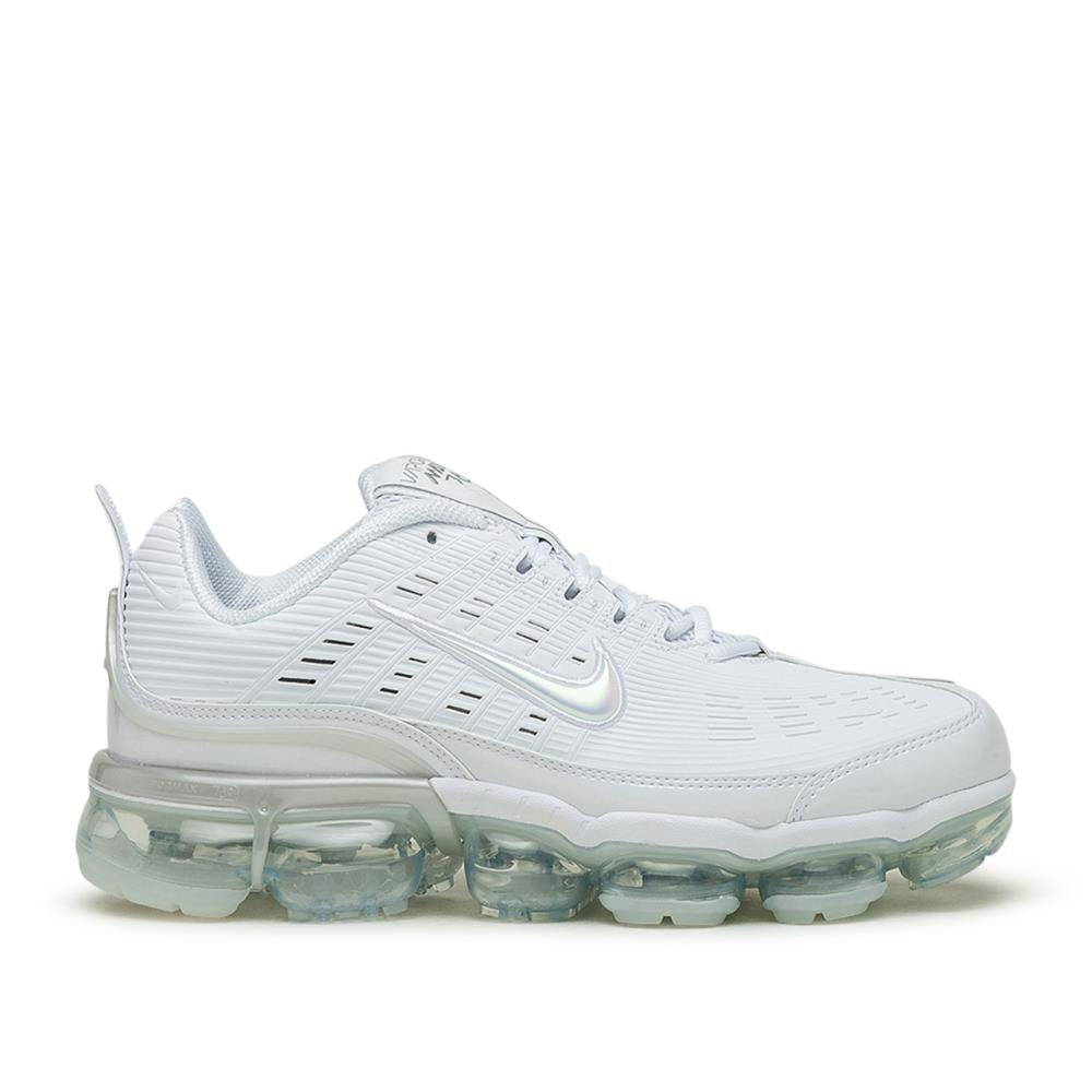 white vapormax 360