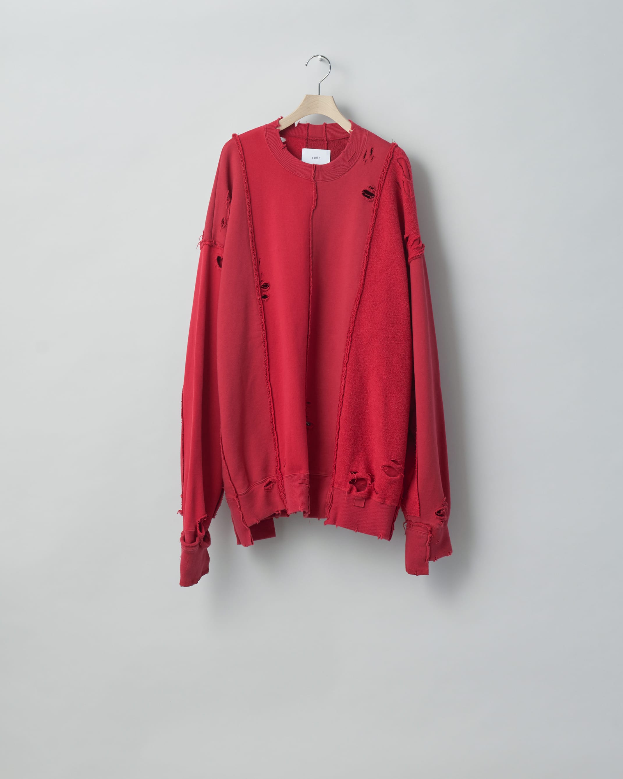 OVERSIZED RECONSTRUCTION SWEAT LS RED – TIME AFTER