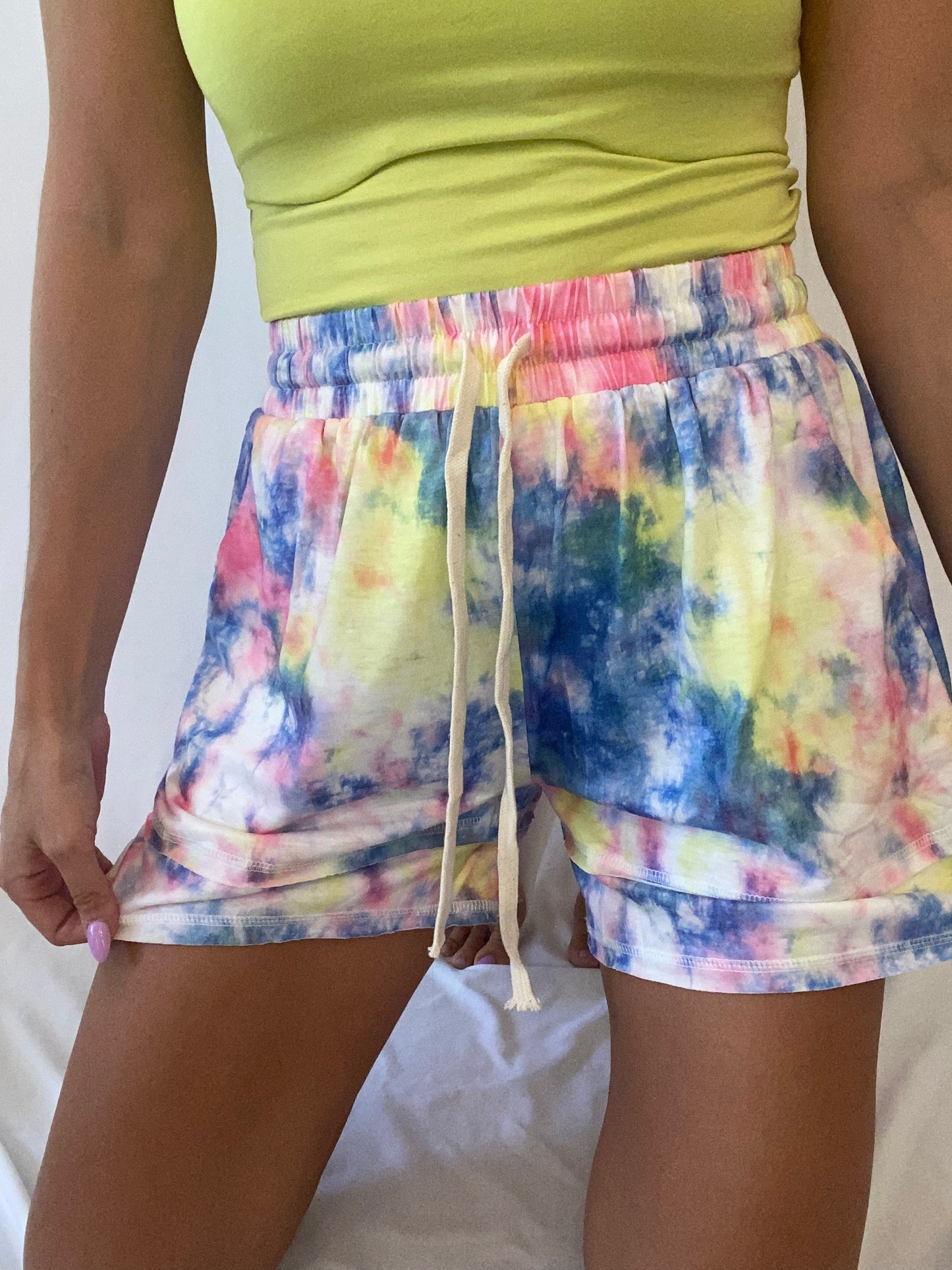TIE DYE SHORTS