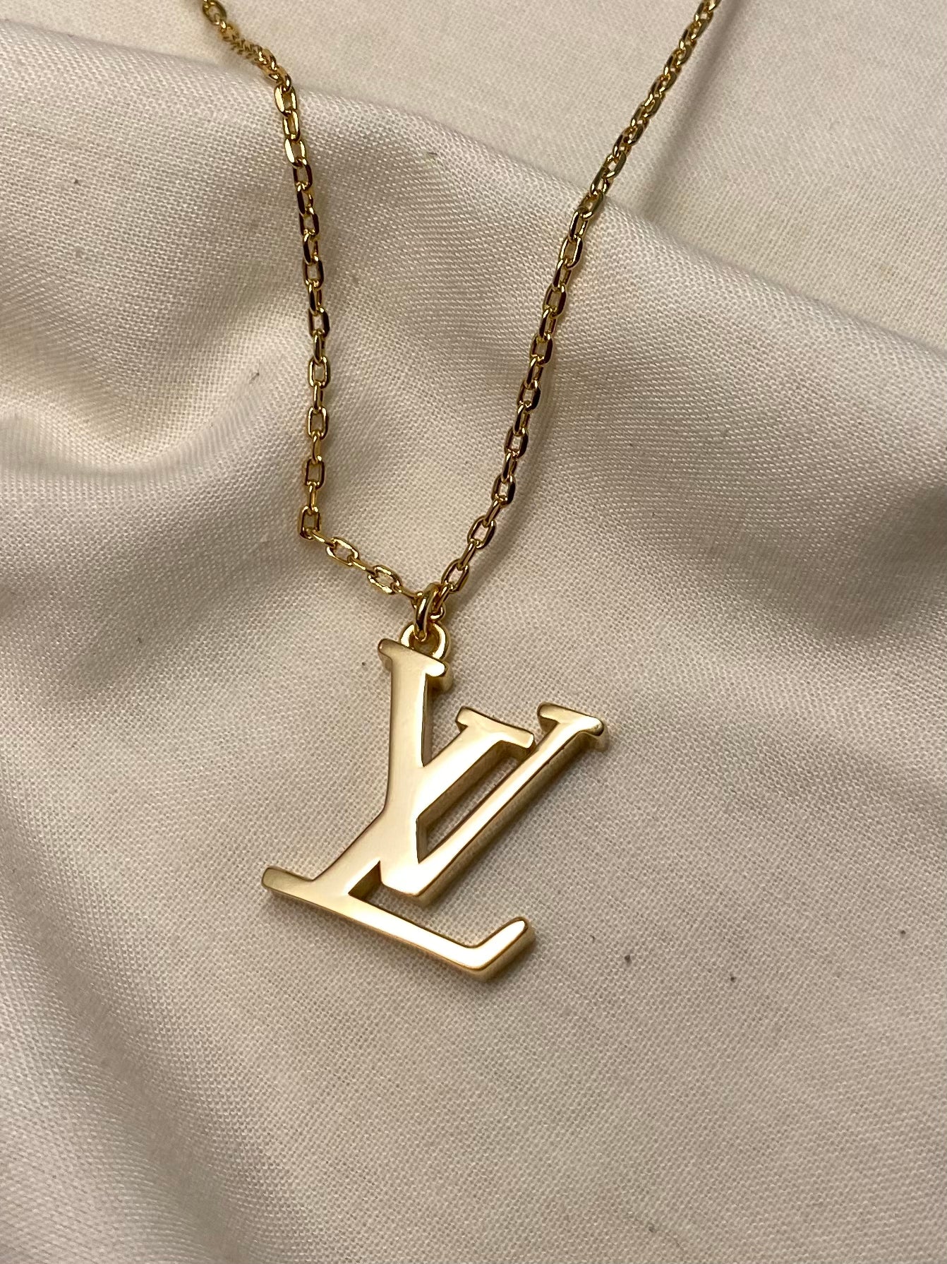 Louis Vuitton LV Snake Pendant Necklace Aged Silver for Men