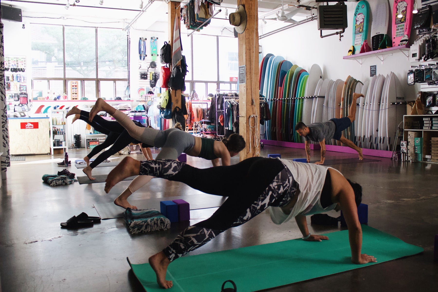 She Shreds Toronto Women Surfing Great Lakes Surf Canada Tidal Flow