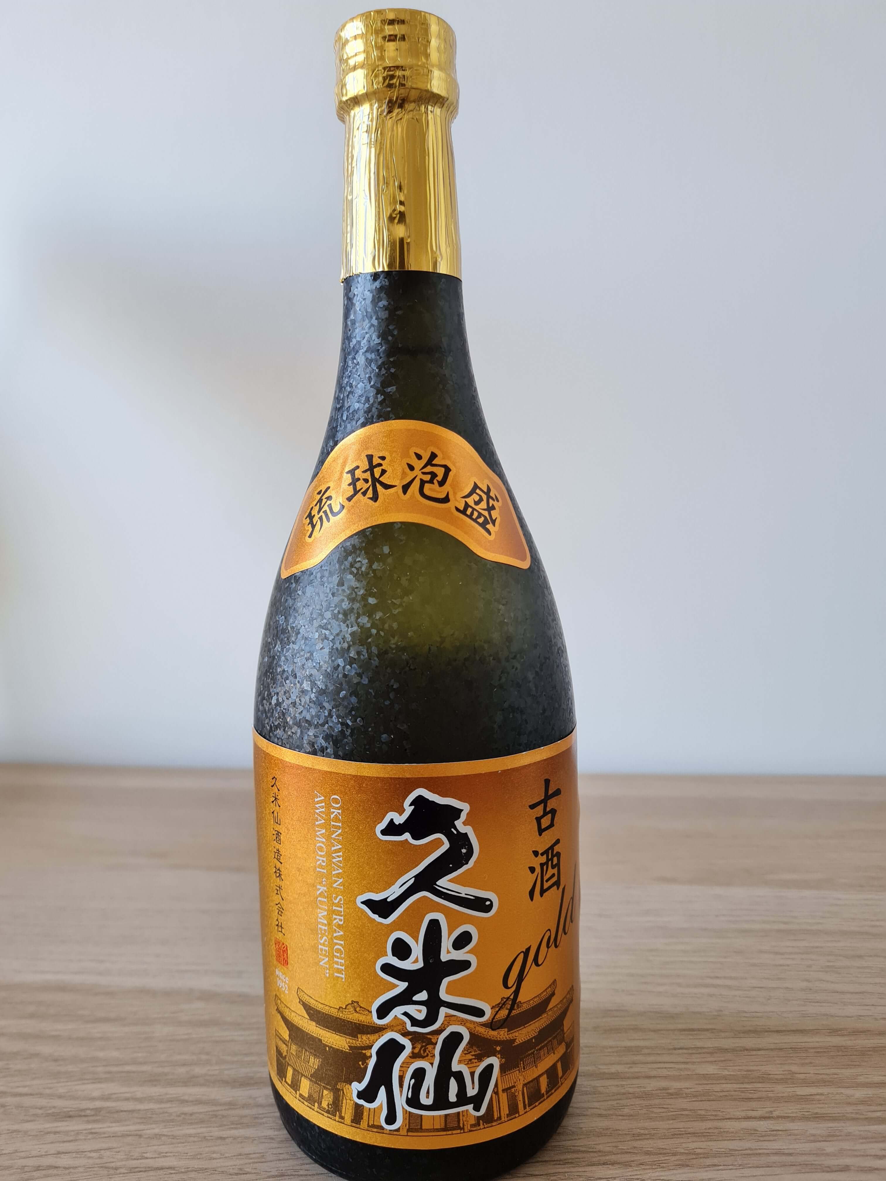 久米仙酒造 泡盛 G.E.M. 42度 720ml - bnbsmart.com.br